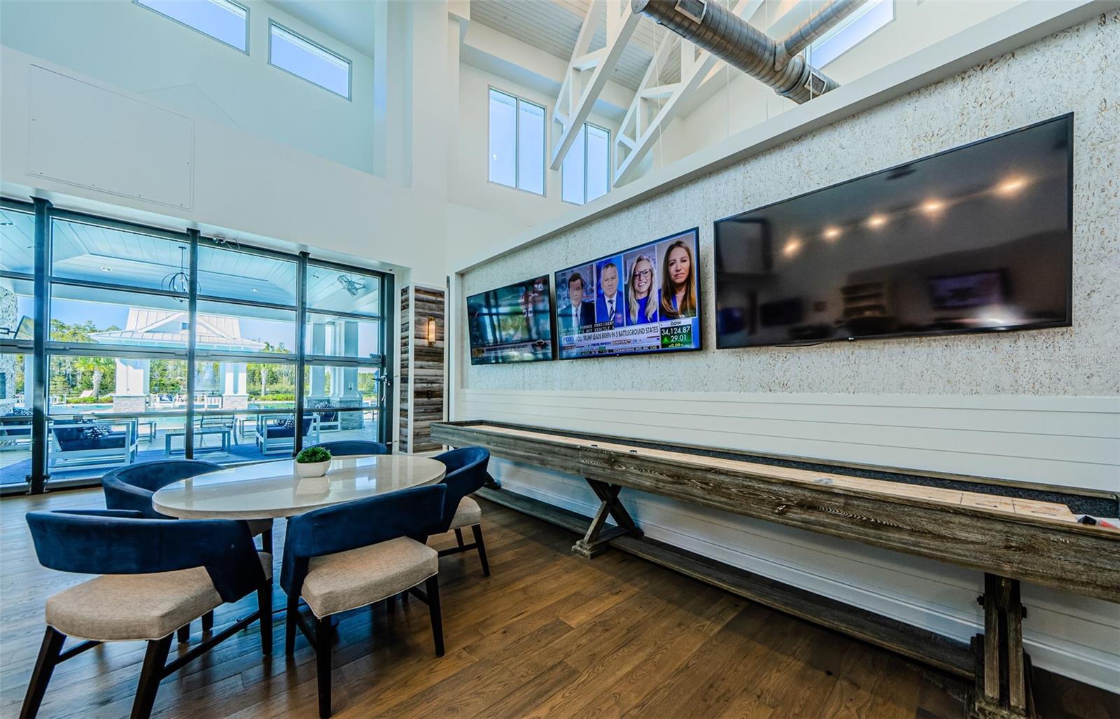 Image 50 of 81 For 19865 Sea Glass Circle