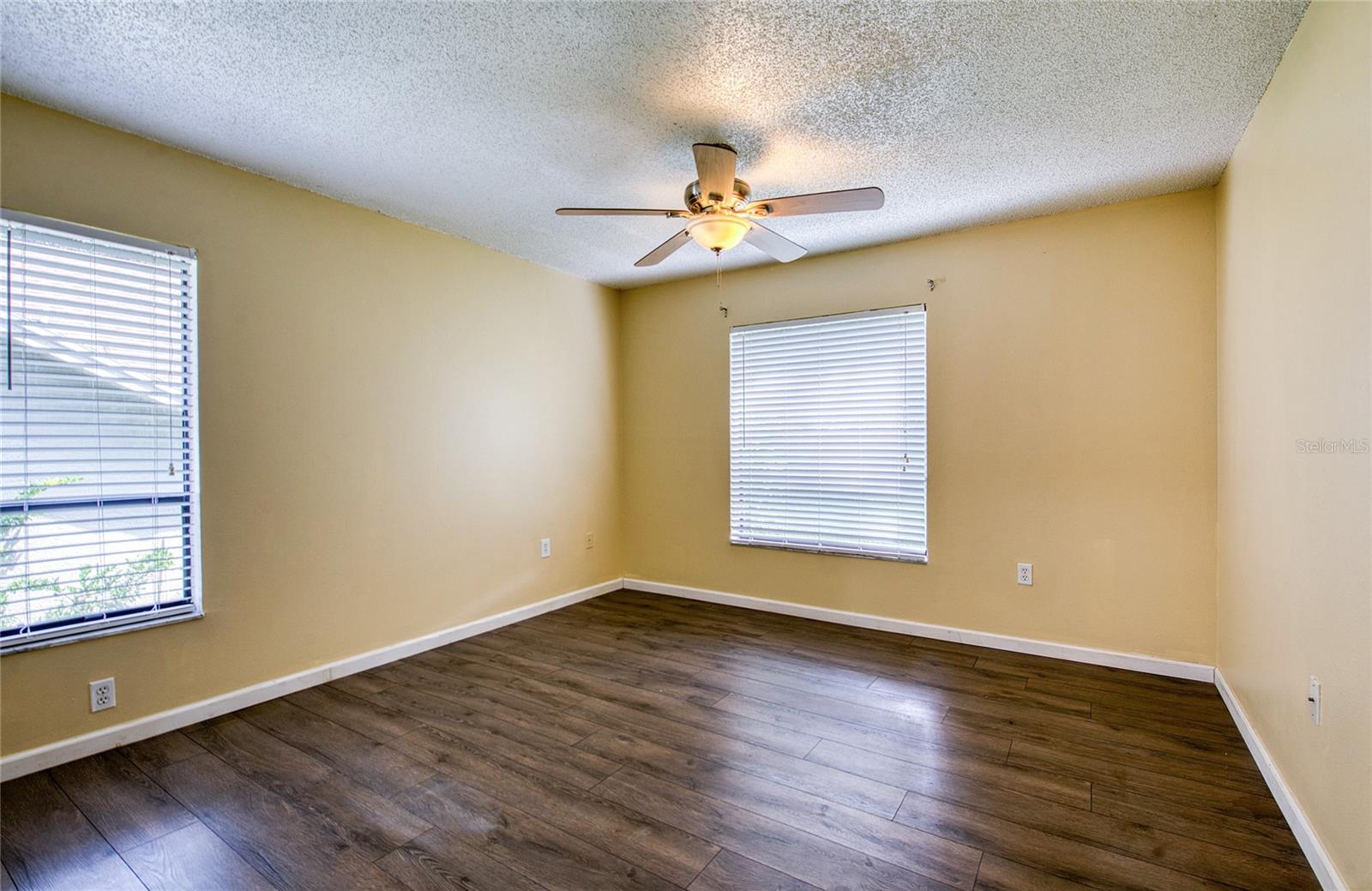 Image 15 of 43 For 2143 Salisbury Court
