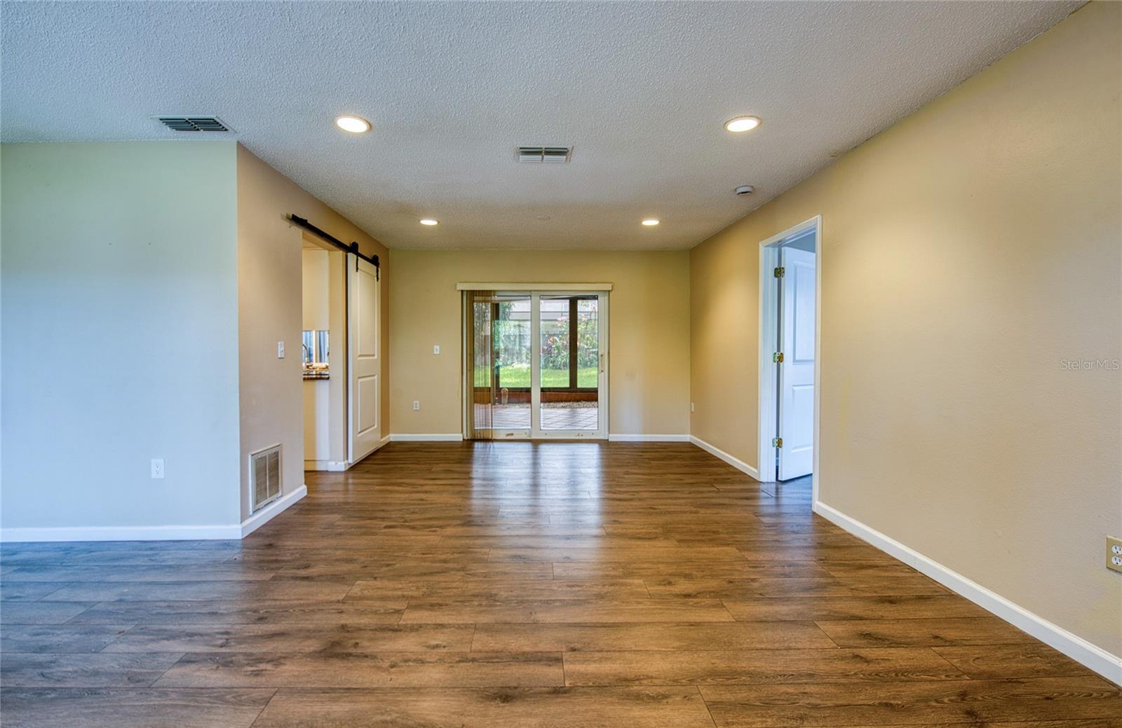 Image 4 of 43 For 2143 Salisbury Court