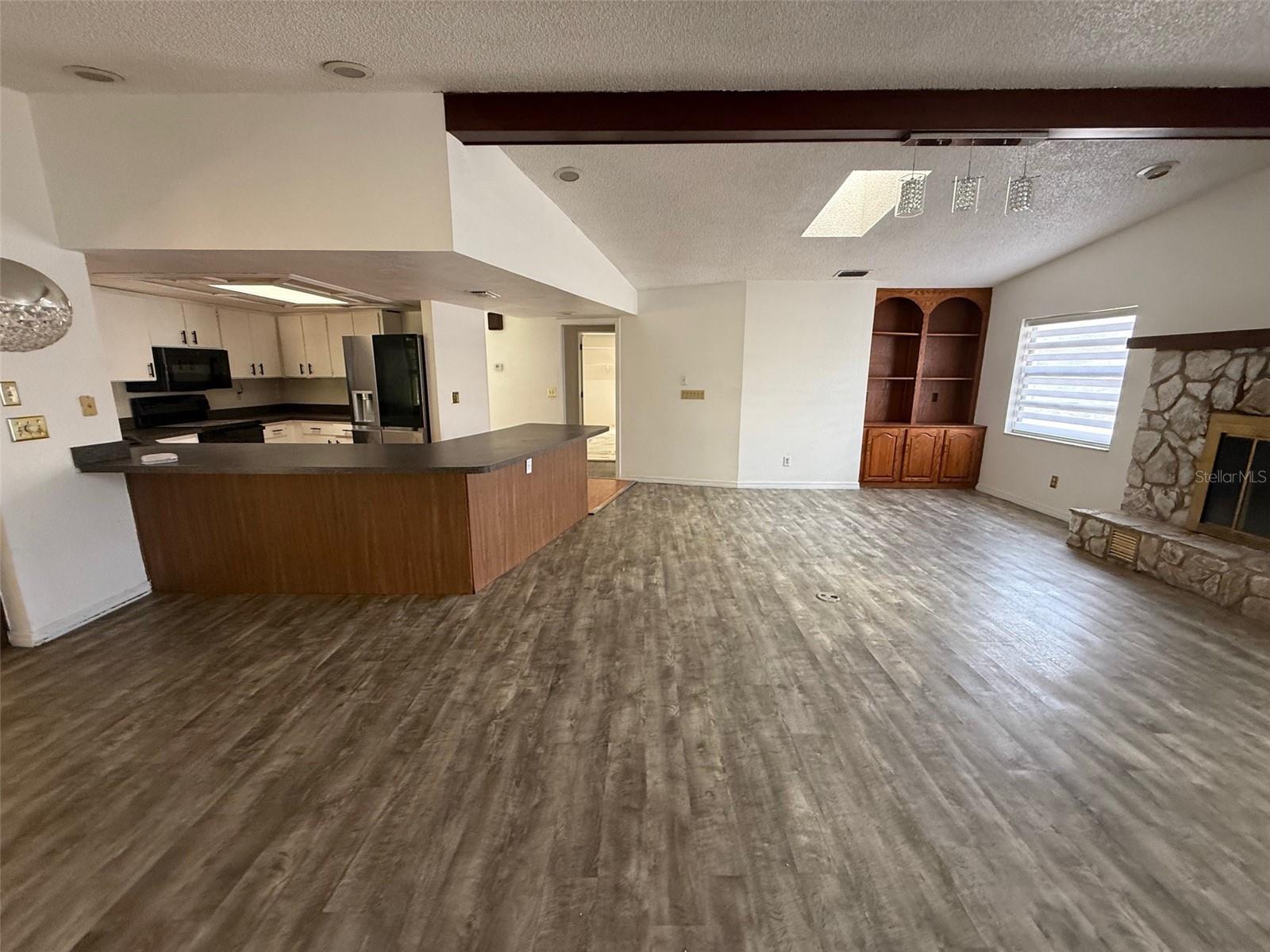 Image 2 of 20 For 5312 Suwannee Road