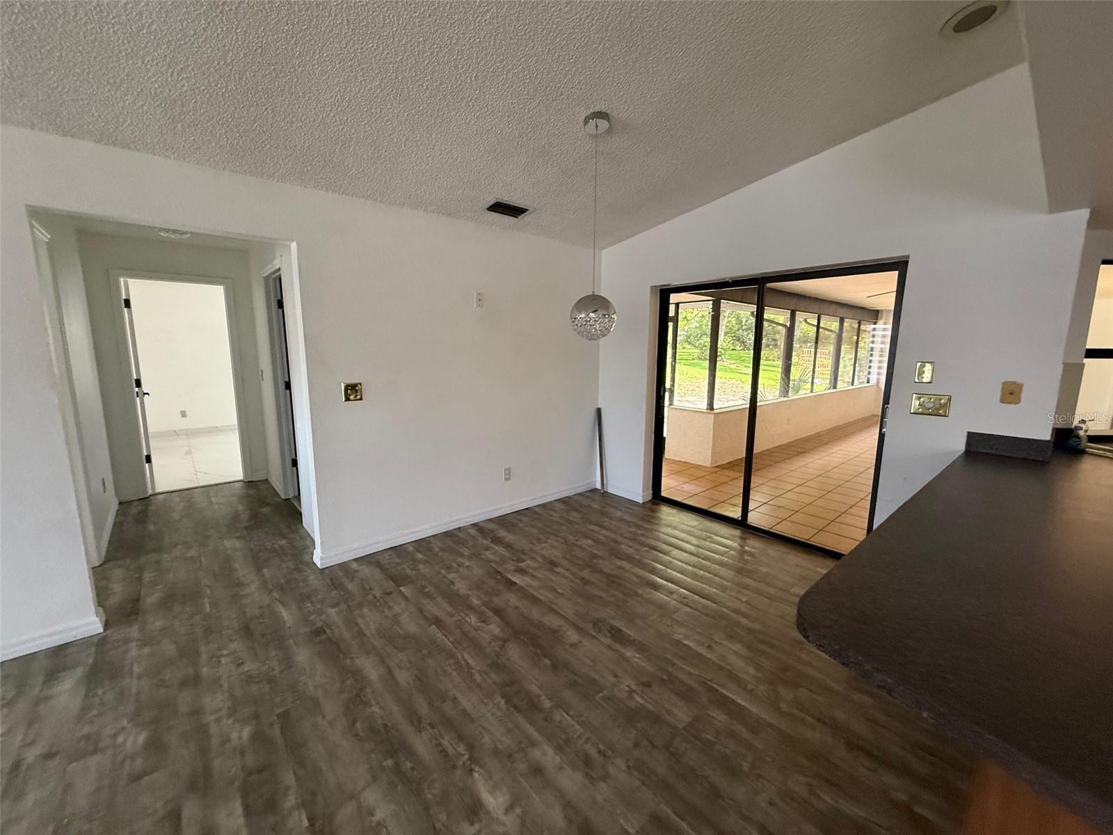 Image 6 of 20 For 5312 Suwannee Road