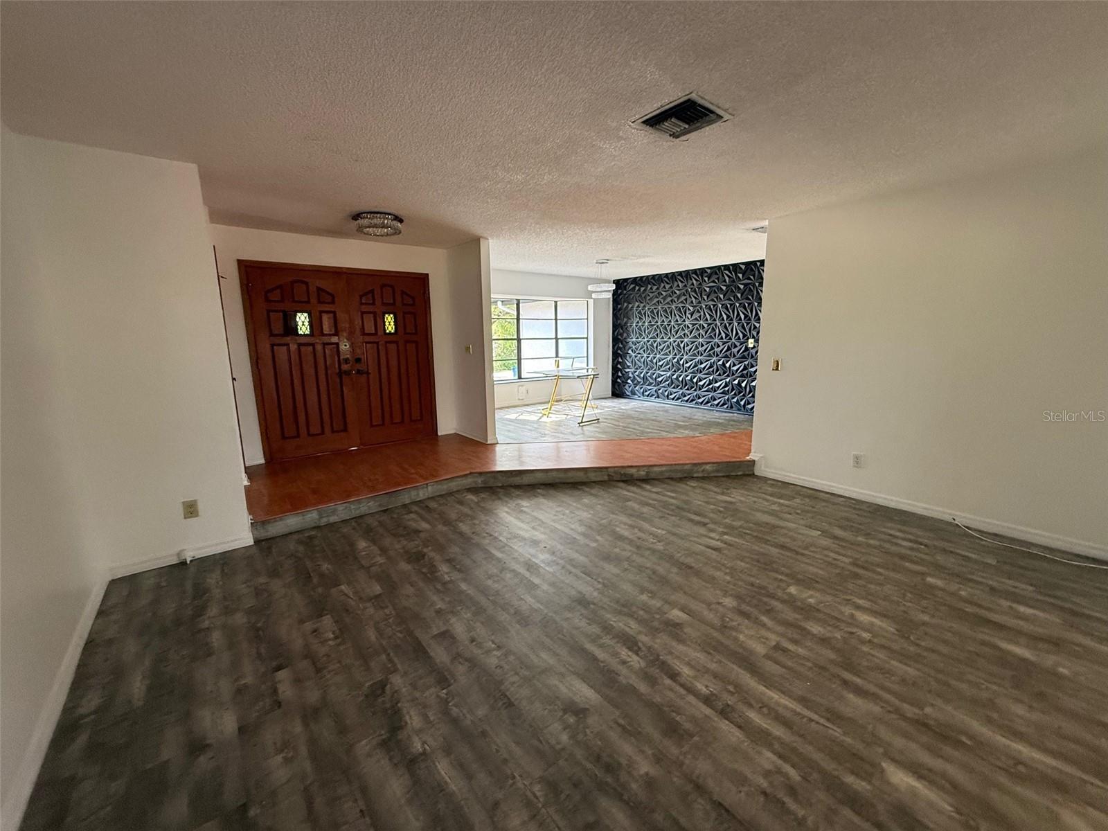 Image 8 of 20 For 5312 Suwannee Road