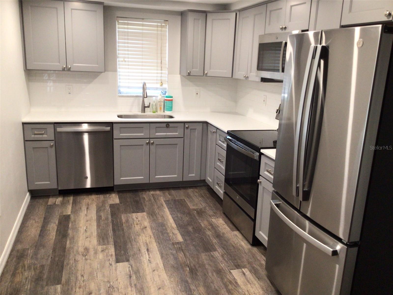 Image 2 of 8 For 5159 Idlewild Street