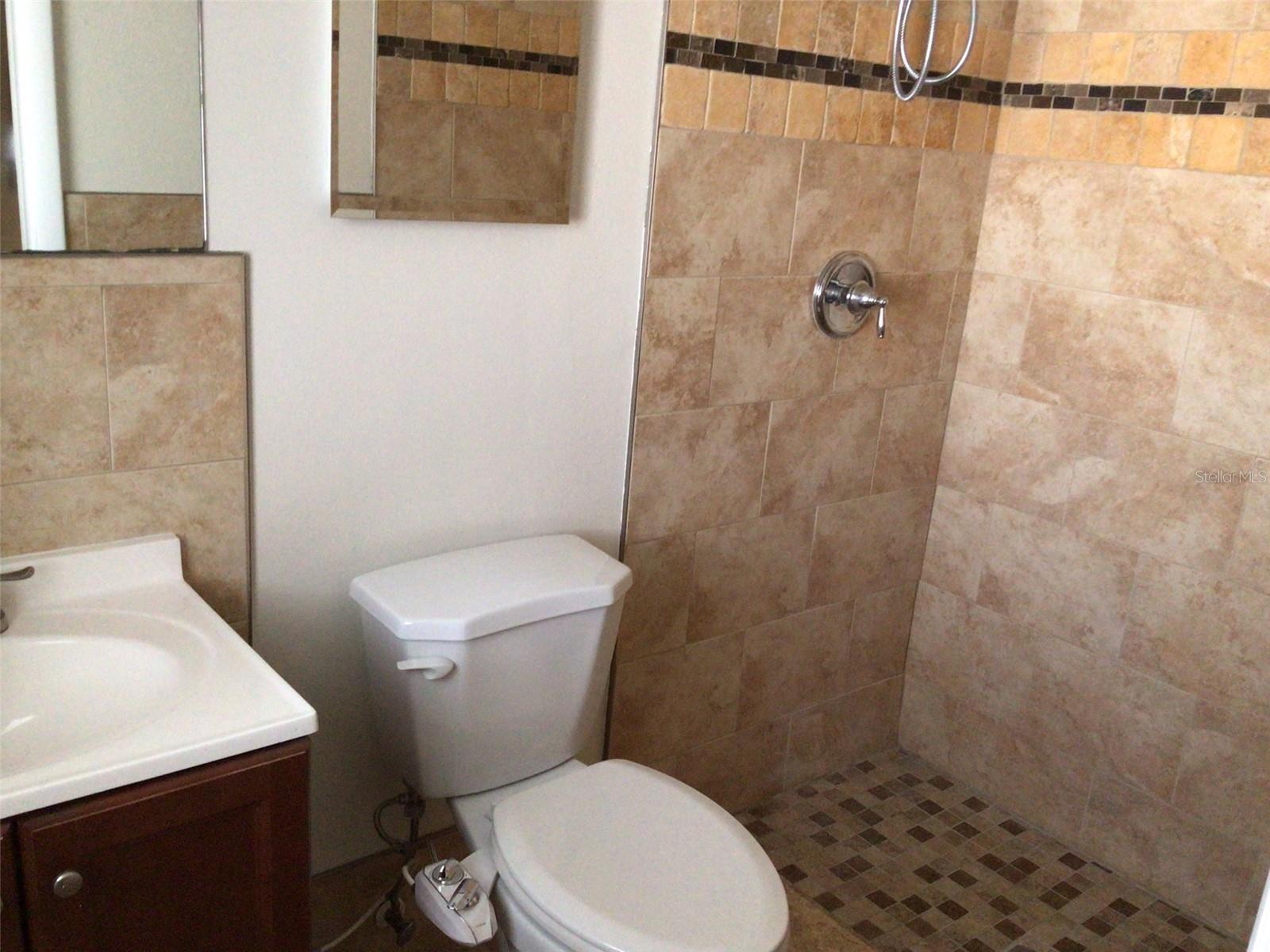 Image 8 of 8 For 5159 Idlewild Street