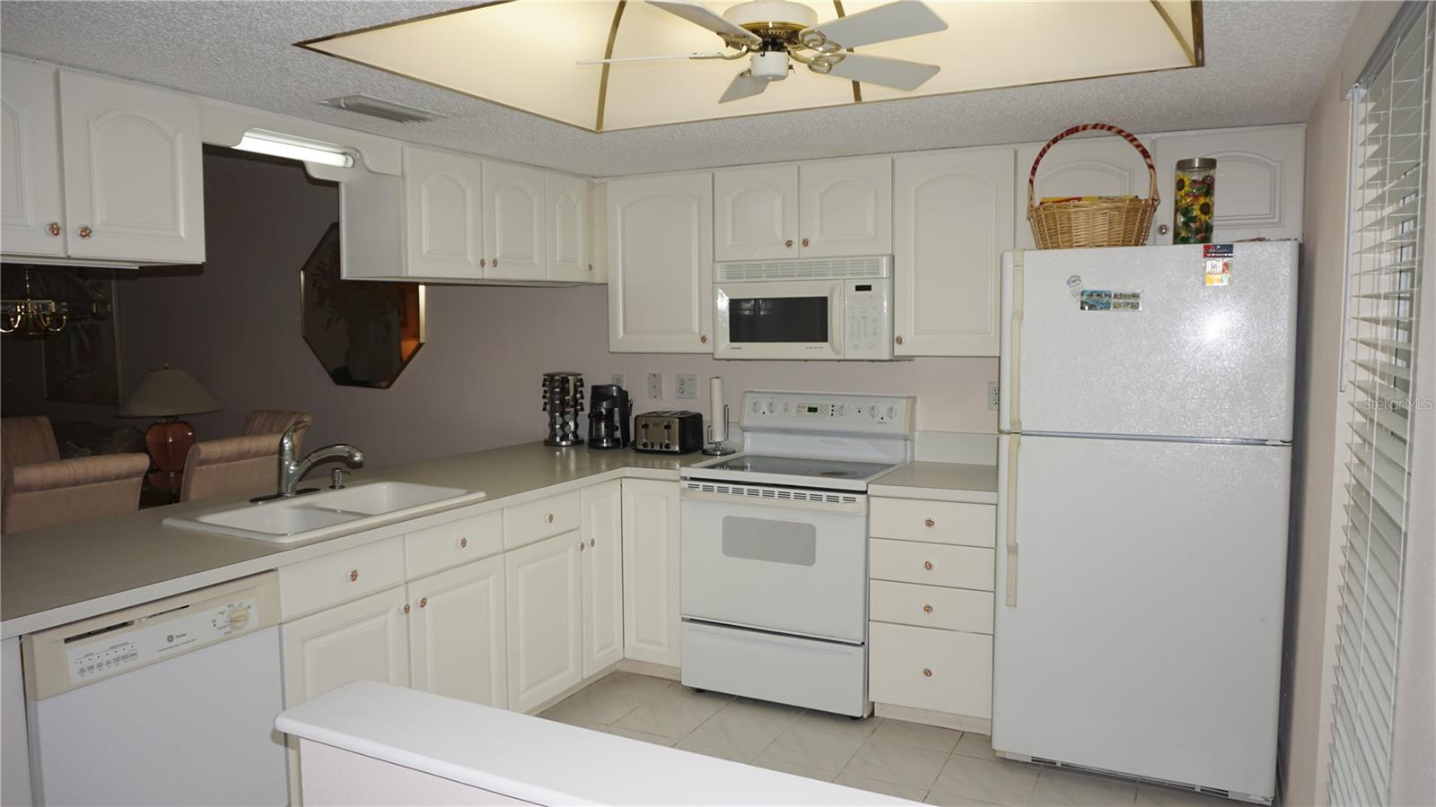 Image 3 of 19 For 7616 Danube Drive