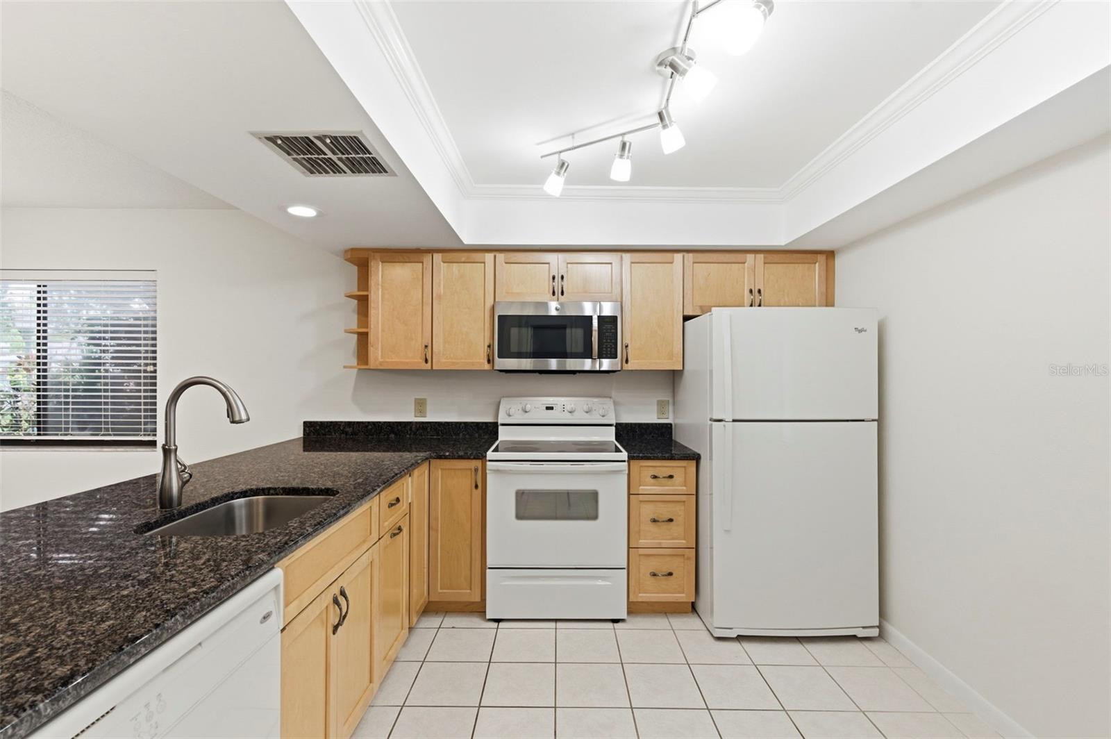 Image 10 of 40 For 2733 Countryside Boulevard 108