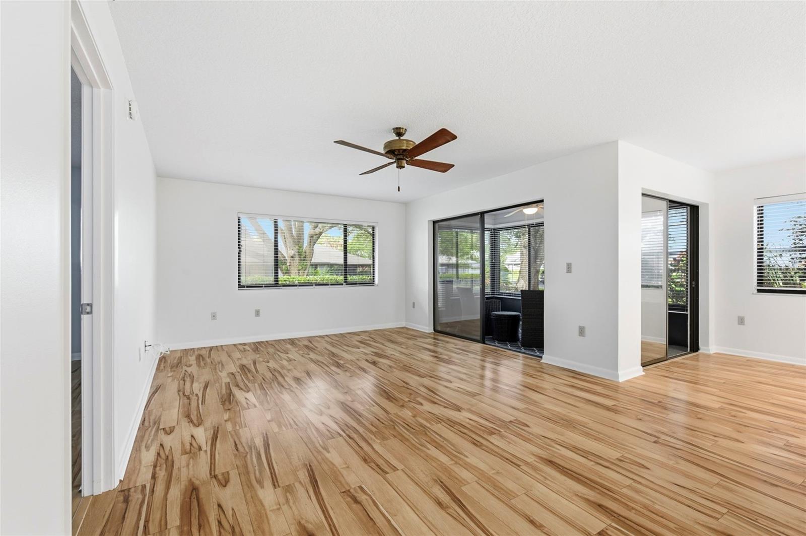 Image 18 of 40 For 2733 Countryside Boulevard 108