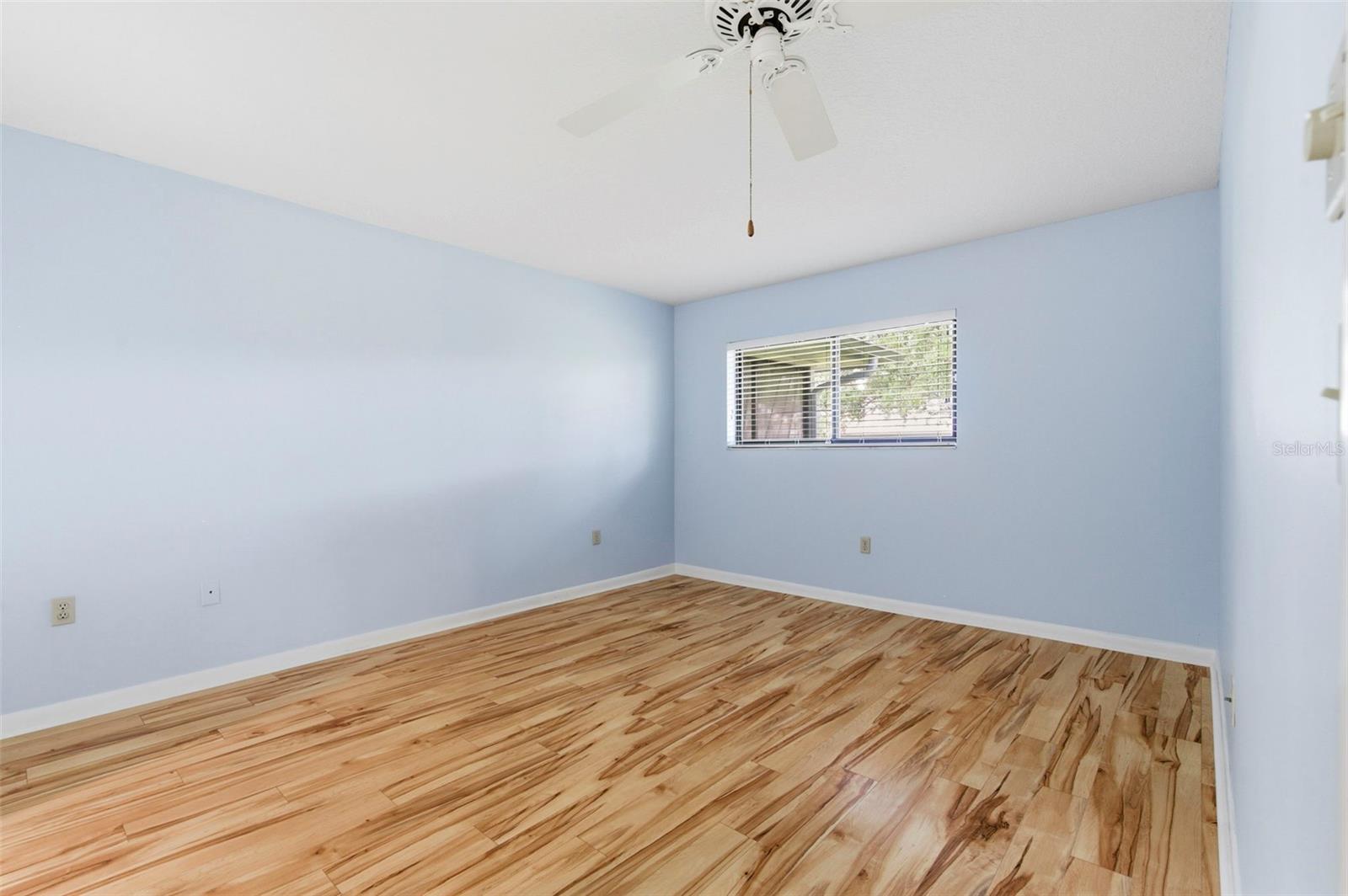Image 22 of 40 For 2733 Countryside Boulevard 108