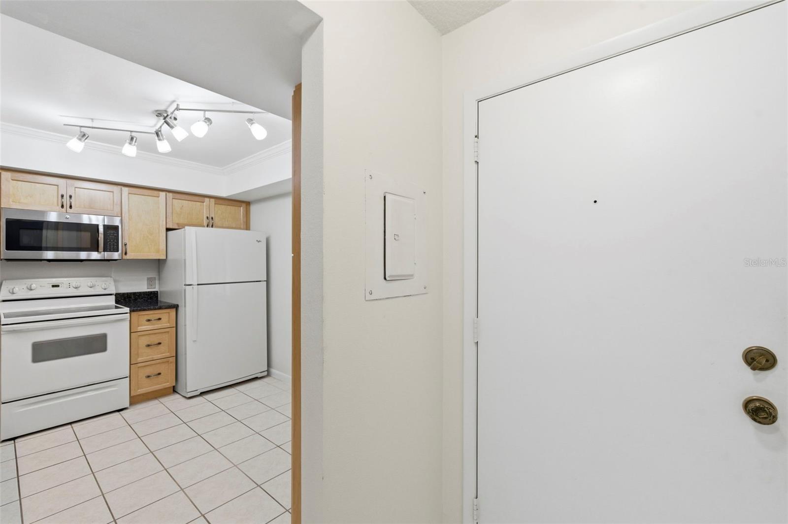 Image 7 of 40 For 2733 Countryside Boulevard 108