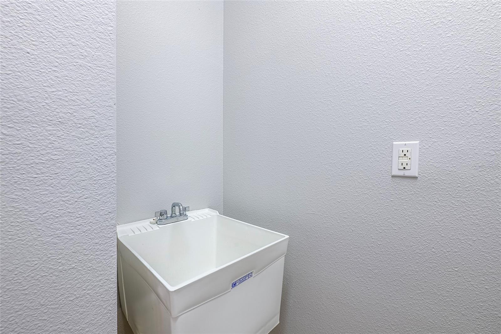 Image 32 of 49 For 4717 Casswell Drive