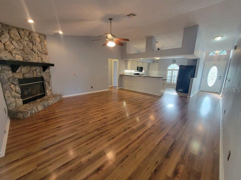 Image 11 of 26 For 4201 Parkway Boulevard