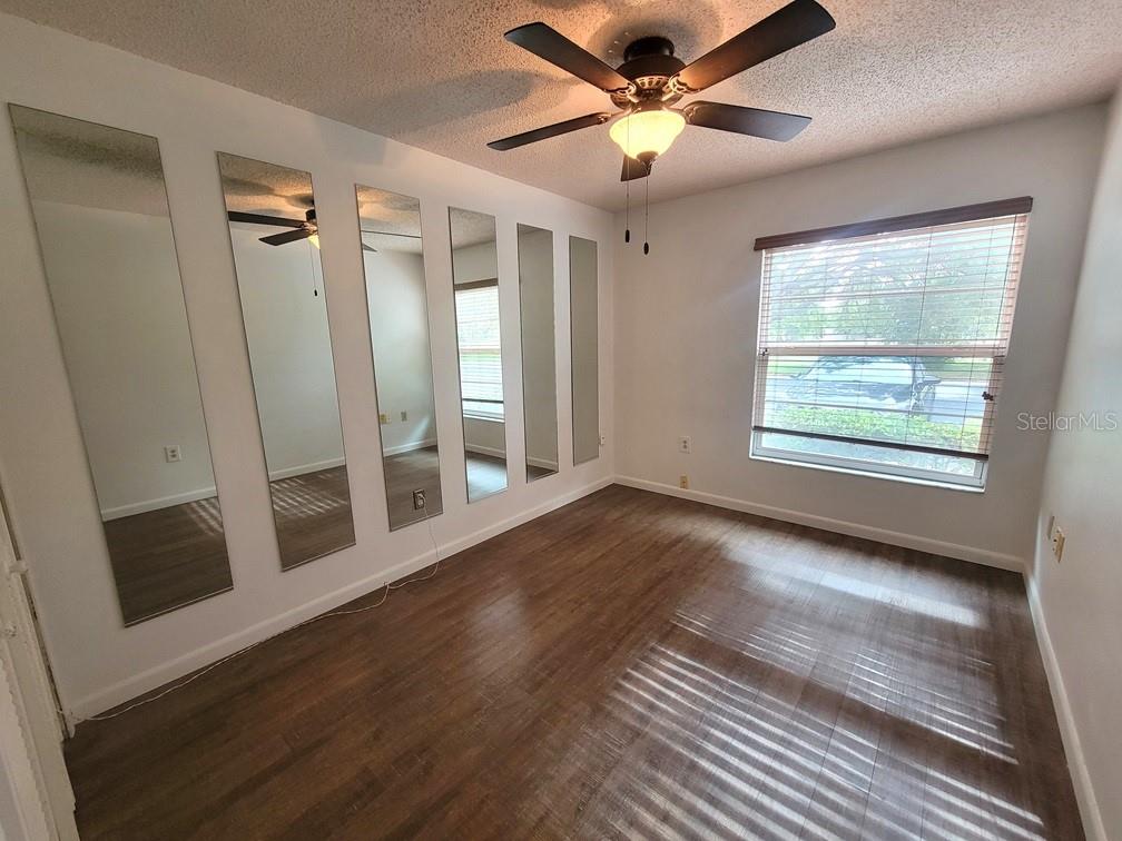 Image 10 of 20 For 6141 Chesham Drive 8