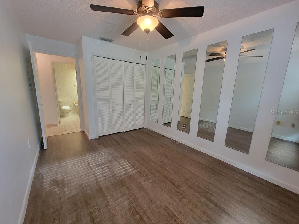 Image 11 of 20 For 6141 Chesham Drive 8