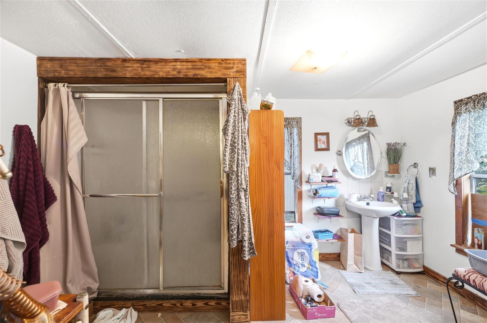 Image 11 of 44 For 11129 Pine Tree Lane