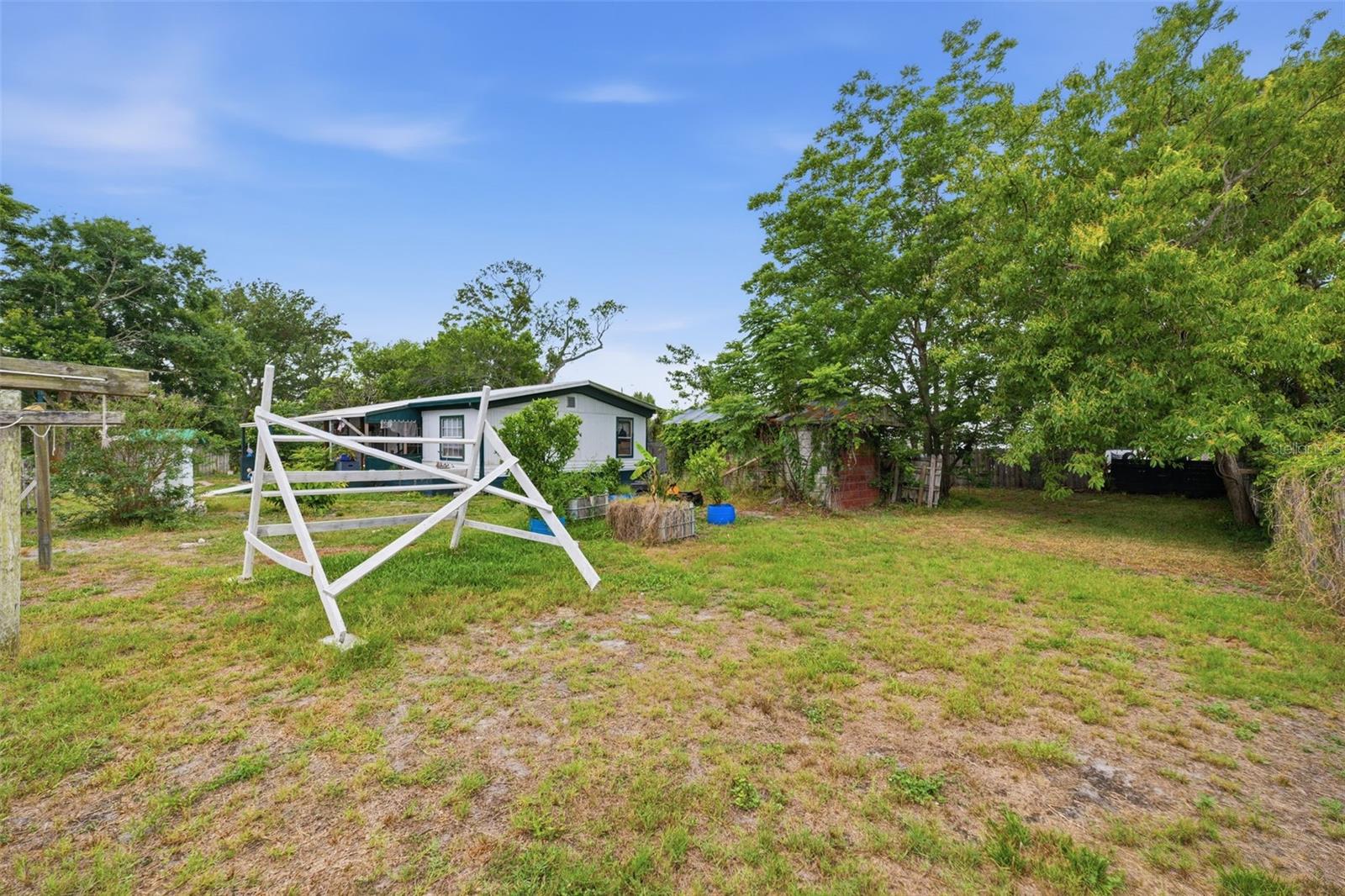 Image 15 of 44 For 11129 Pine Tree Lane