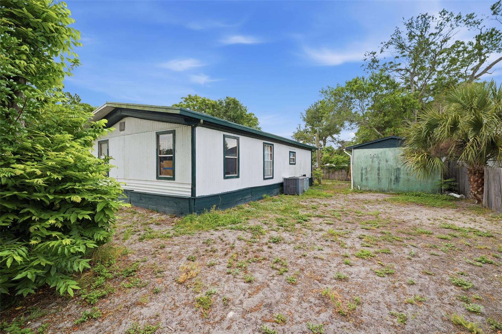Image 20 of 44 For 11129 Pine Tree Lane