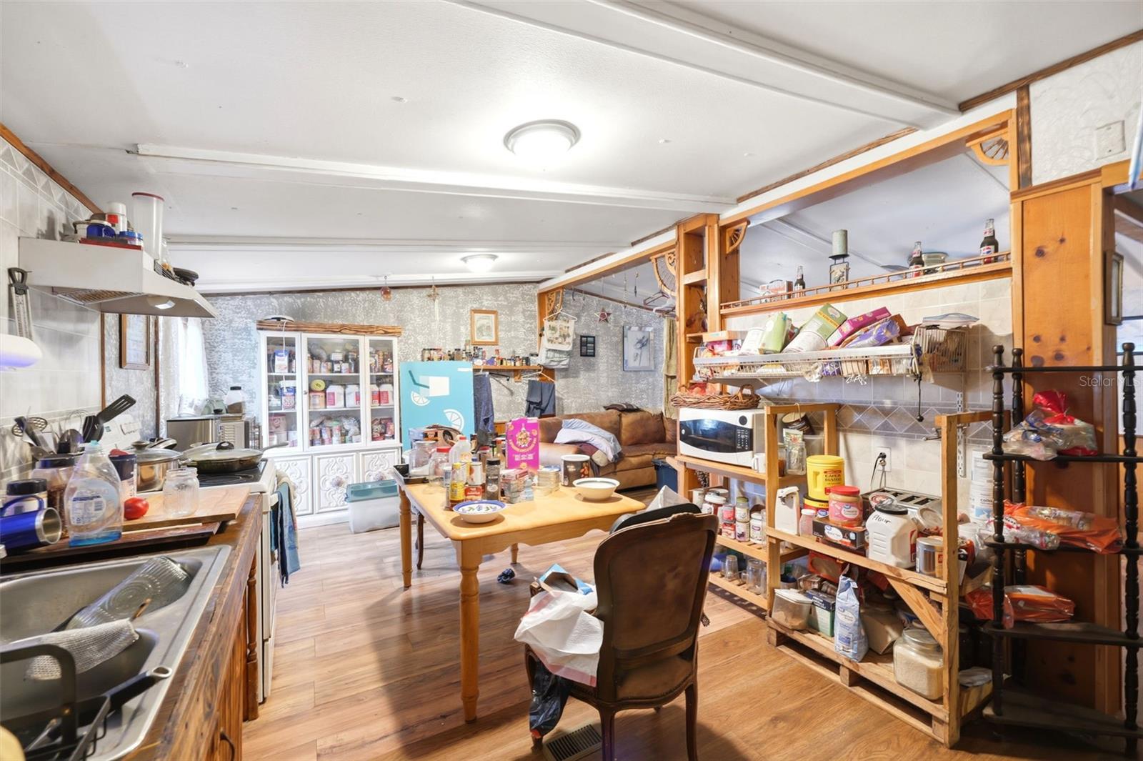 Image 42 of 44 For 11129 Pine Tree Lane