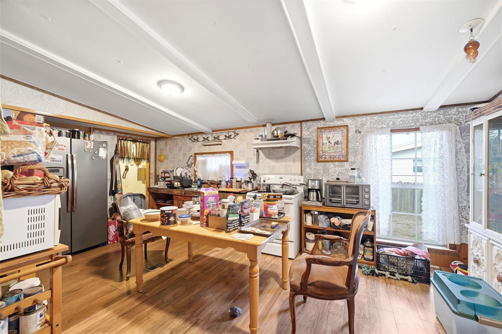 Image 6 of 44 For 11129 Pine Tree Lane