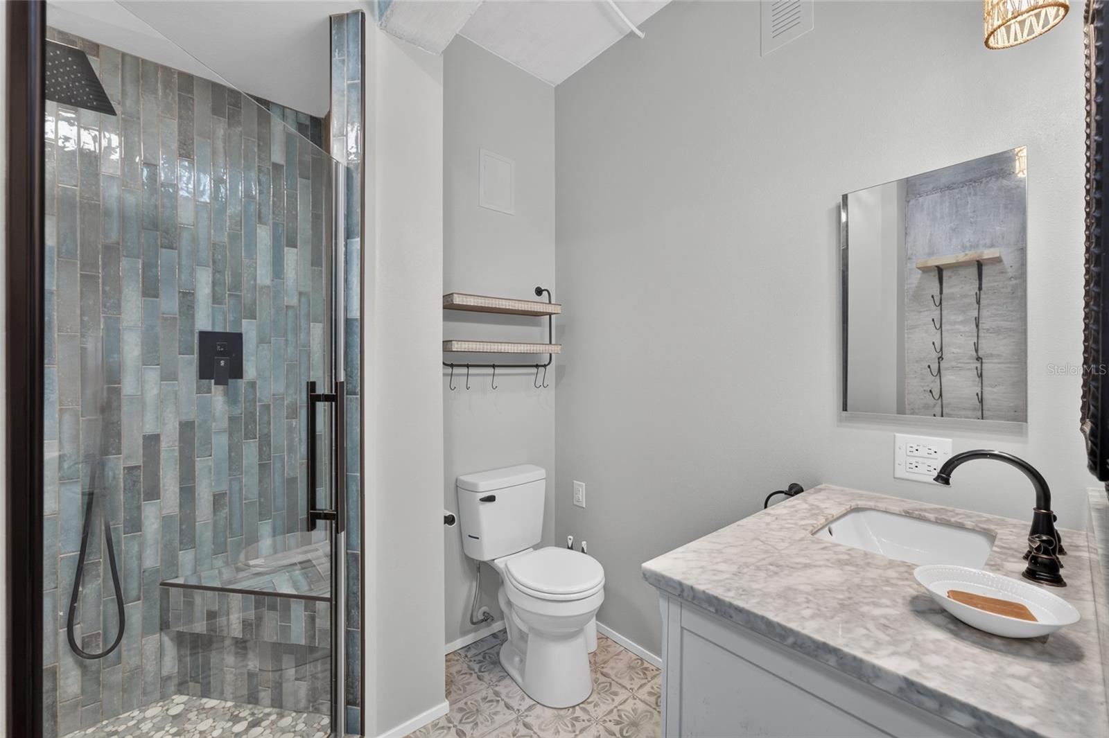 Listing photo id 43 for 28211 Magnon Drive
