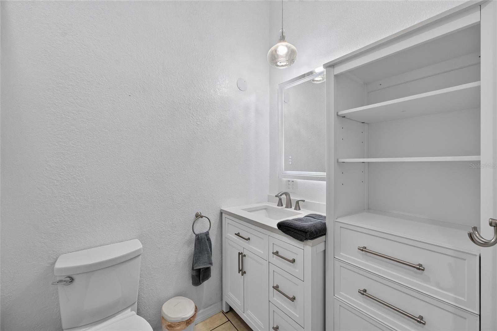Listing photo id 44 for 28211 Magnon Drive