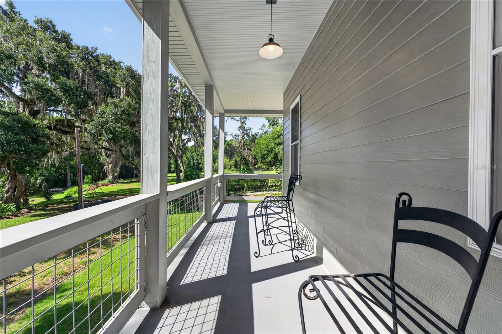 Listing photo id 51 for 28211 Magnon Drive