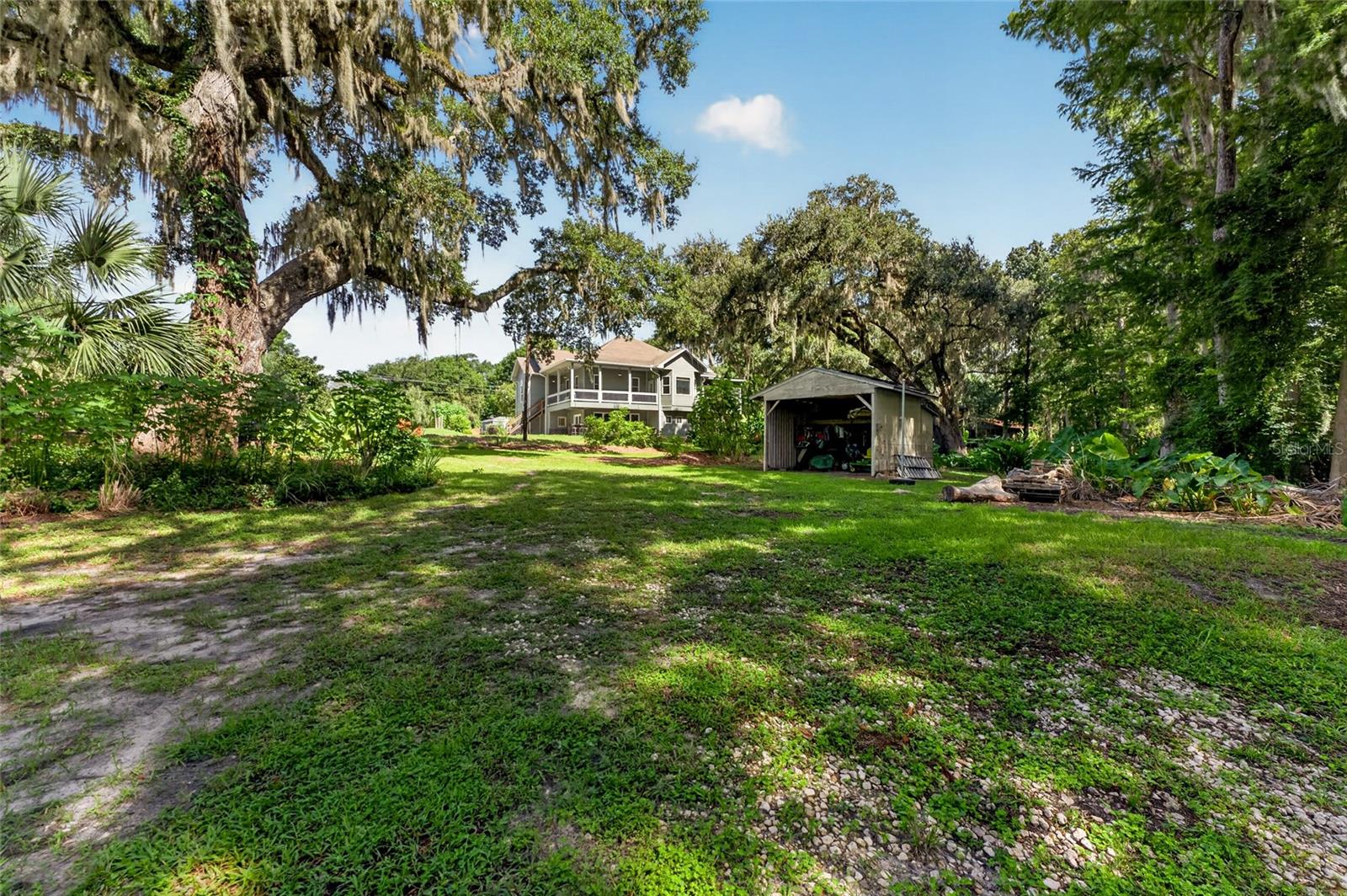 Listing photo id 59 for 28211 Magnon Drive