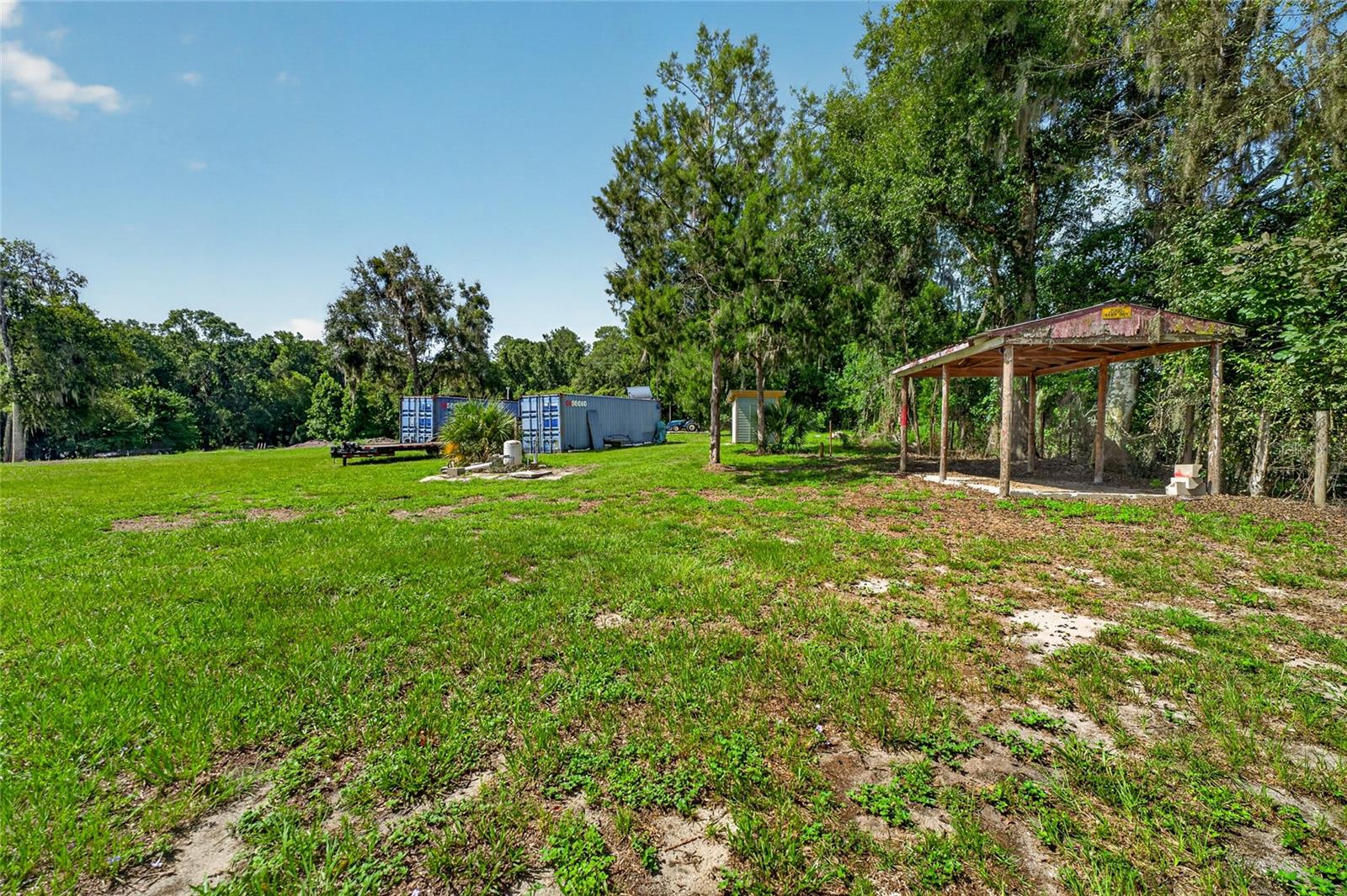 Listing photo id 70 for 28211 Magnon Drive