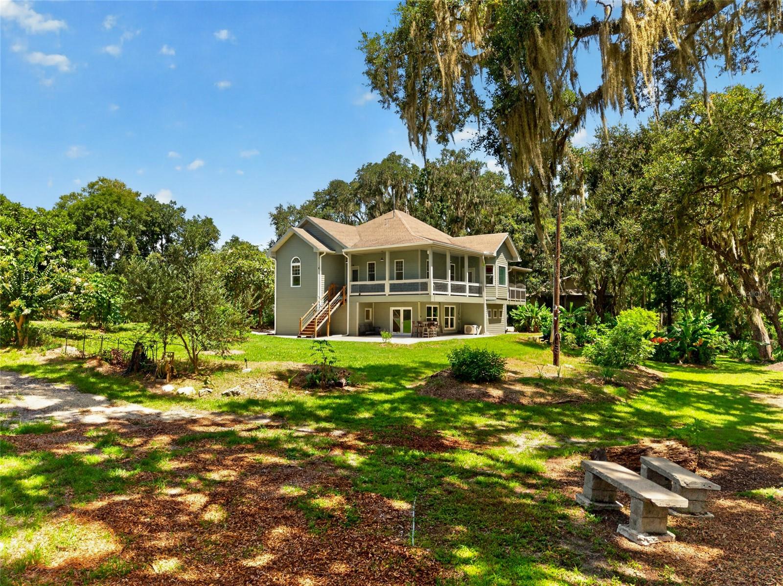 Listing photo id 71 for 28211 Magnon Drive