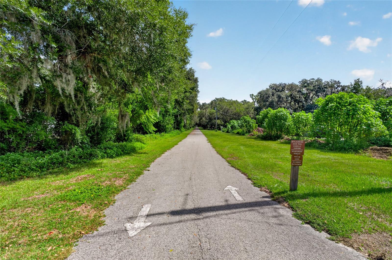 Listing photo id 76 for 28211 Magnon Drive