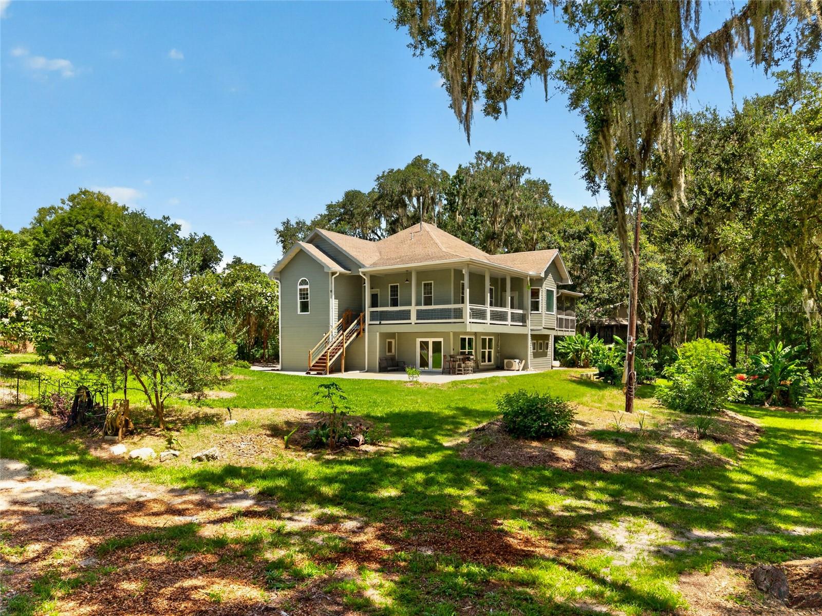 Listing photo id 78 for 28211 Magnon Drive