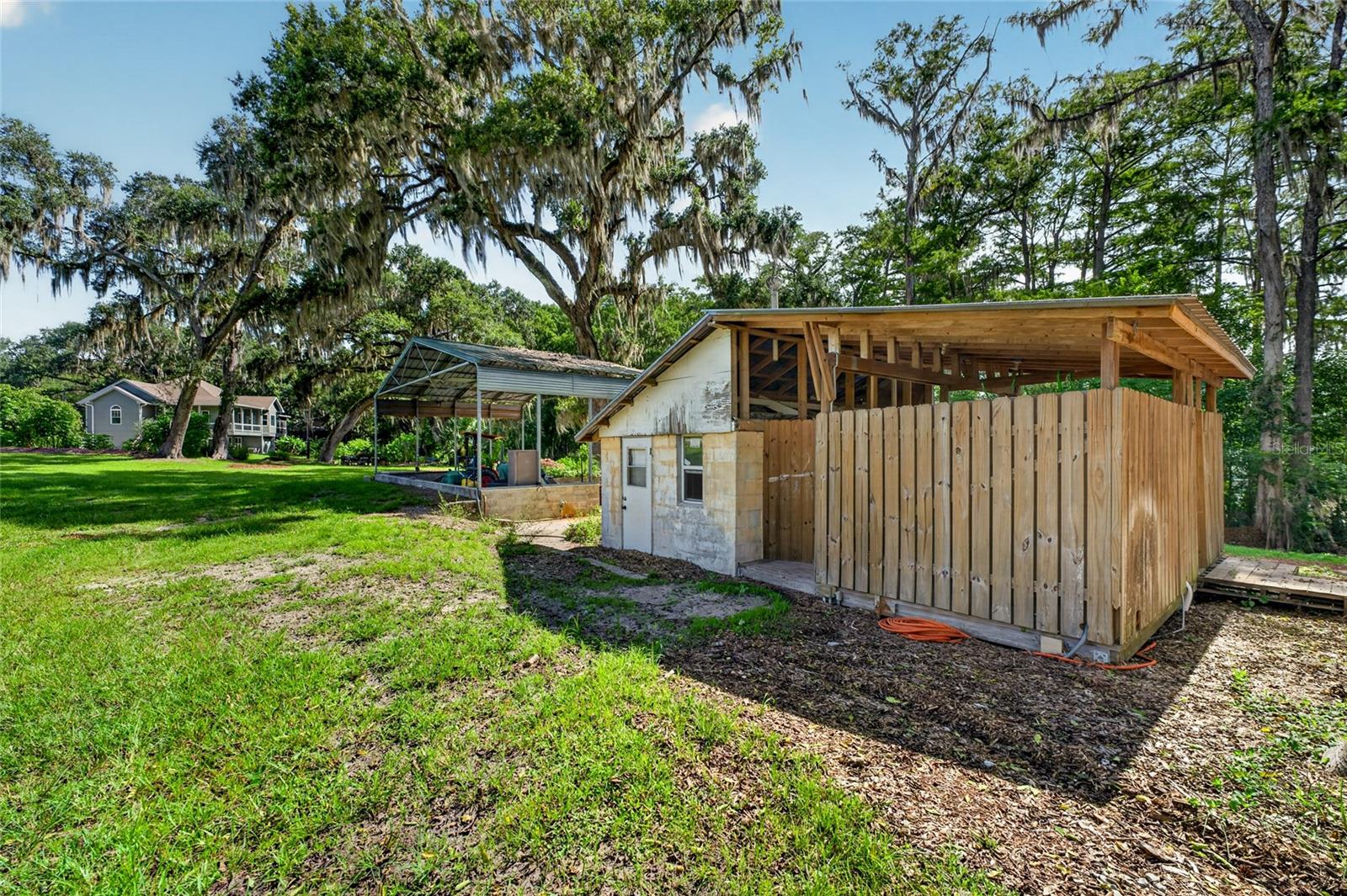 Listing photo id 82 for 28211 Magnon Drive