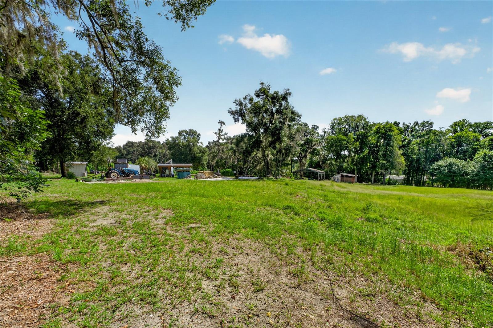 Listing photo id 83 for 28211 Magnon Drive