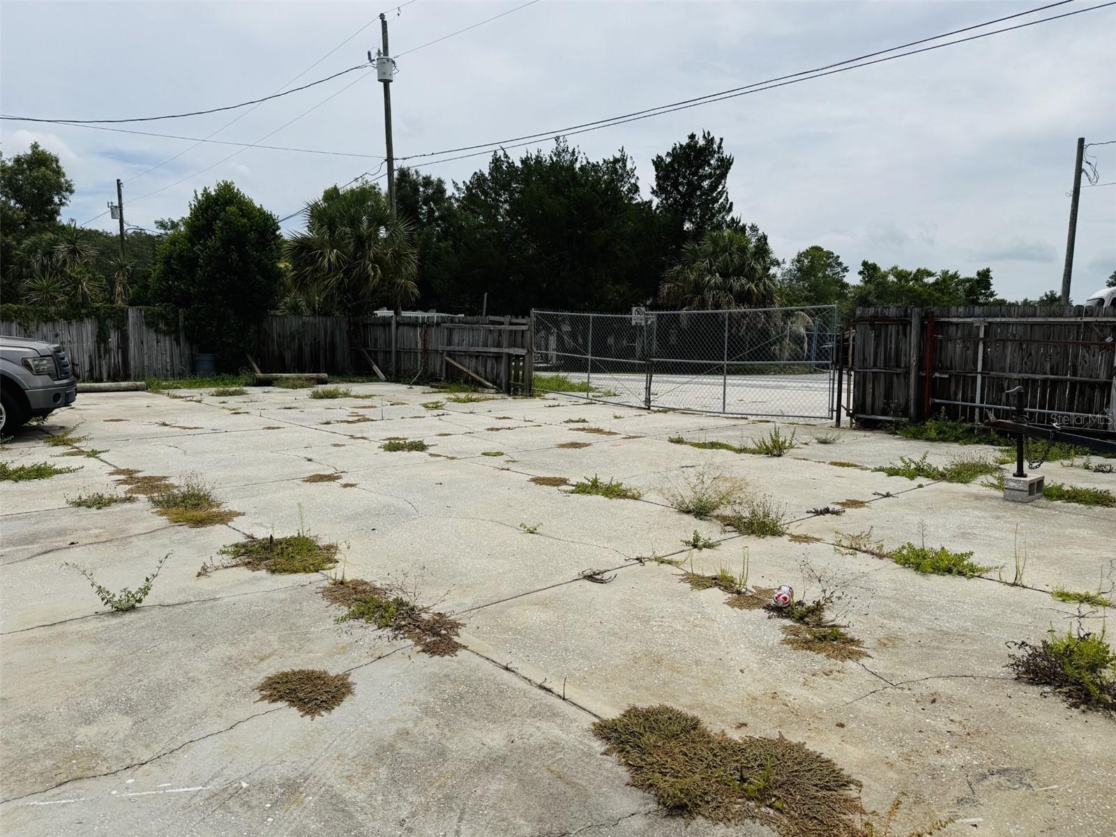 Image 7 of 7 For 8061 Cortez Boulevard