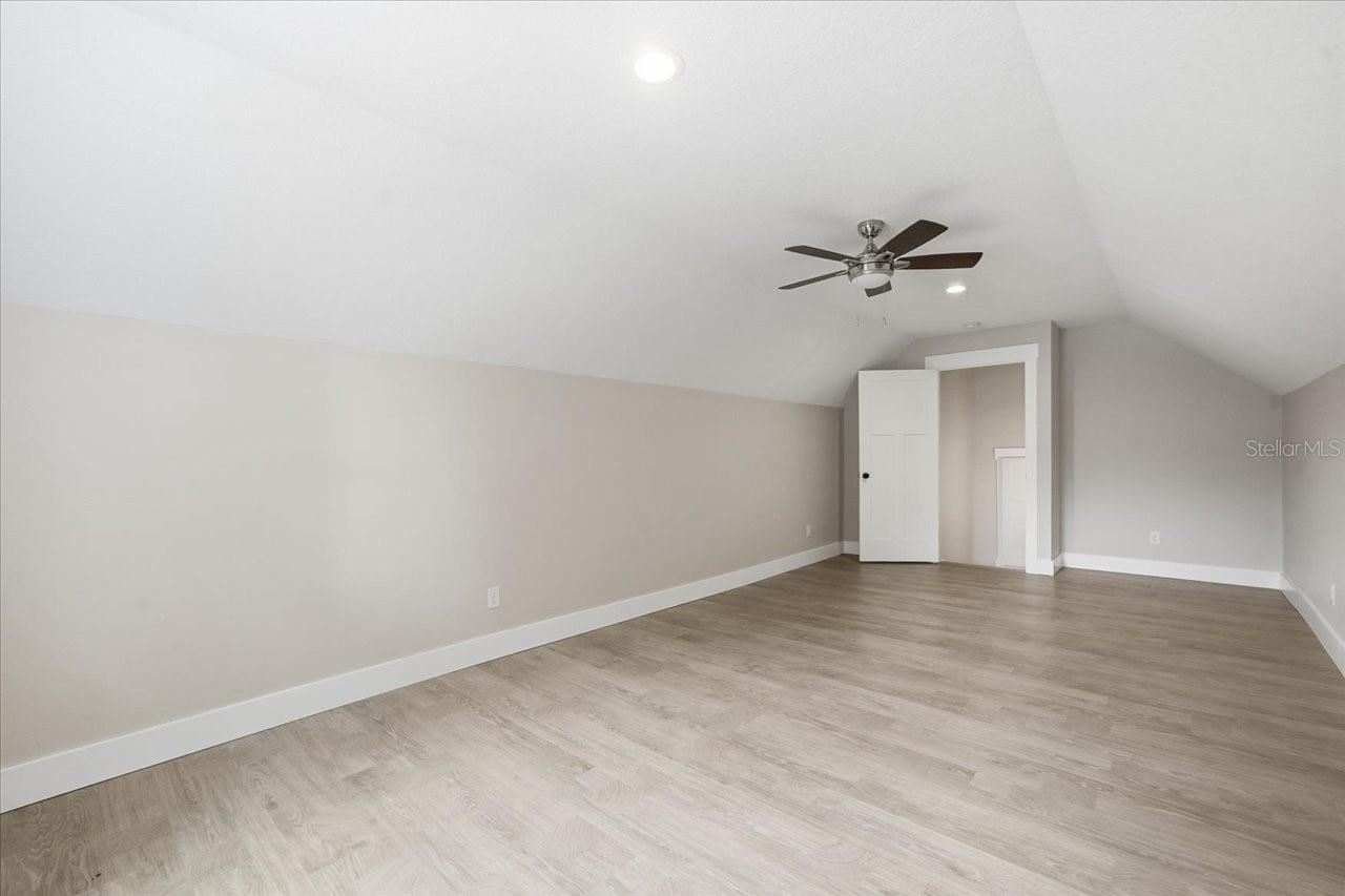 Image 47 of 69 For 32 N Shadow Wood Drive