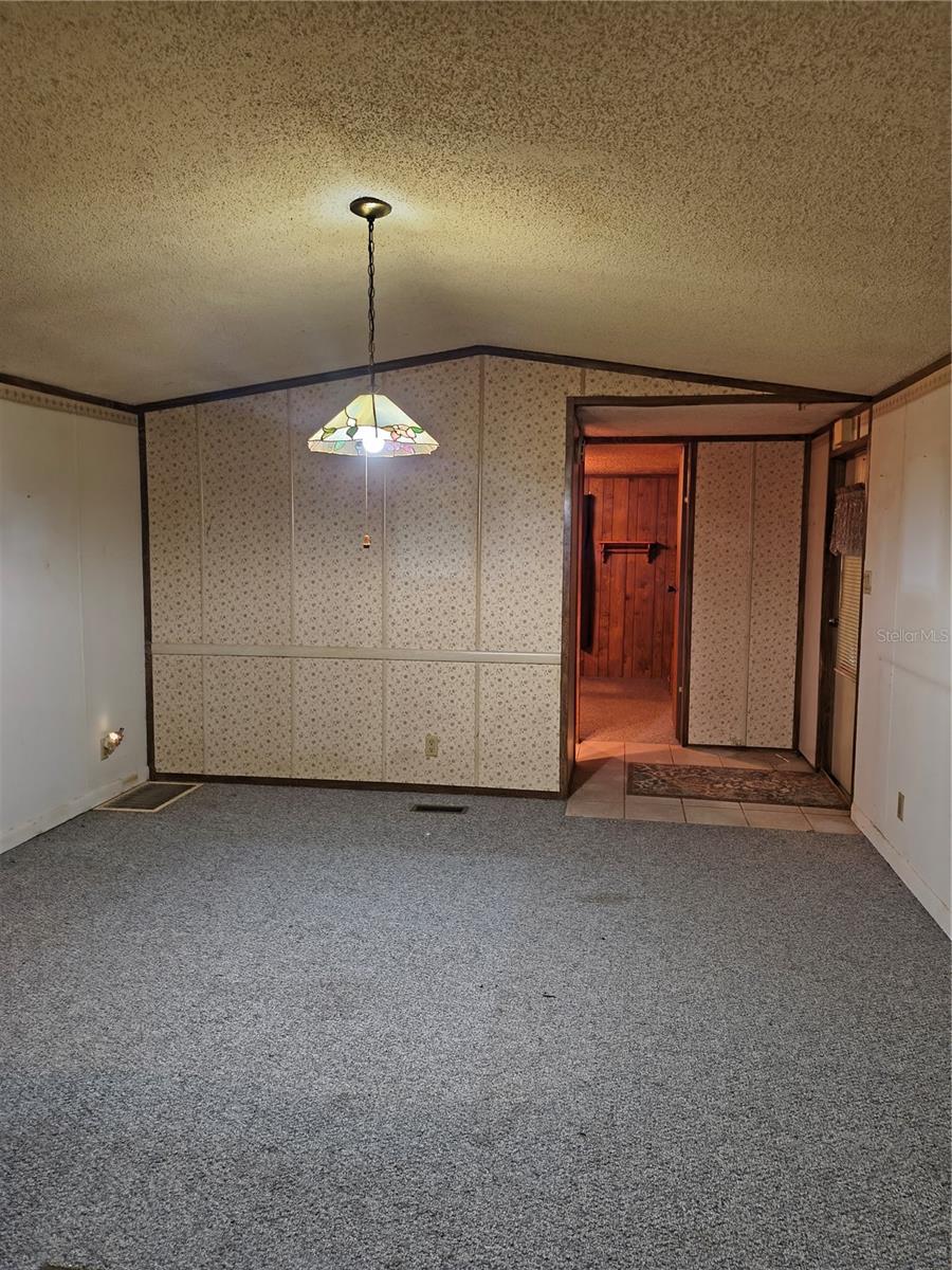 Image 11 of 45 For 18250 Caufield Road