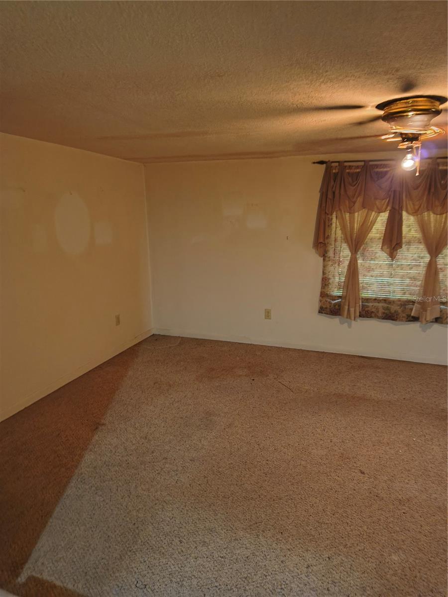 Image 13 of 45 For 18250 Caufield Road