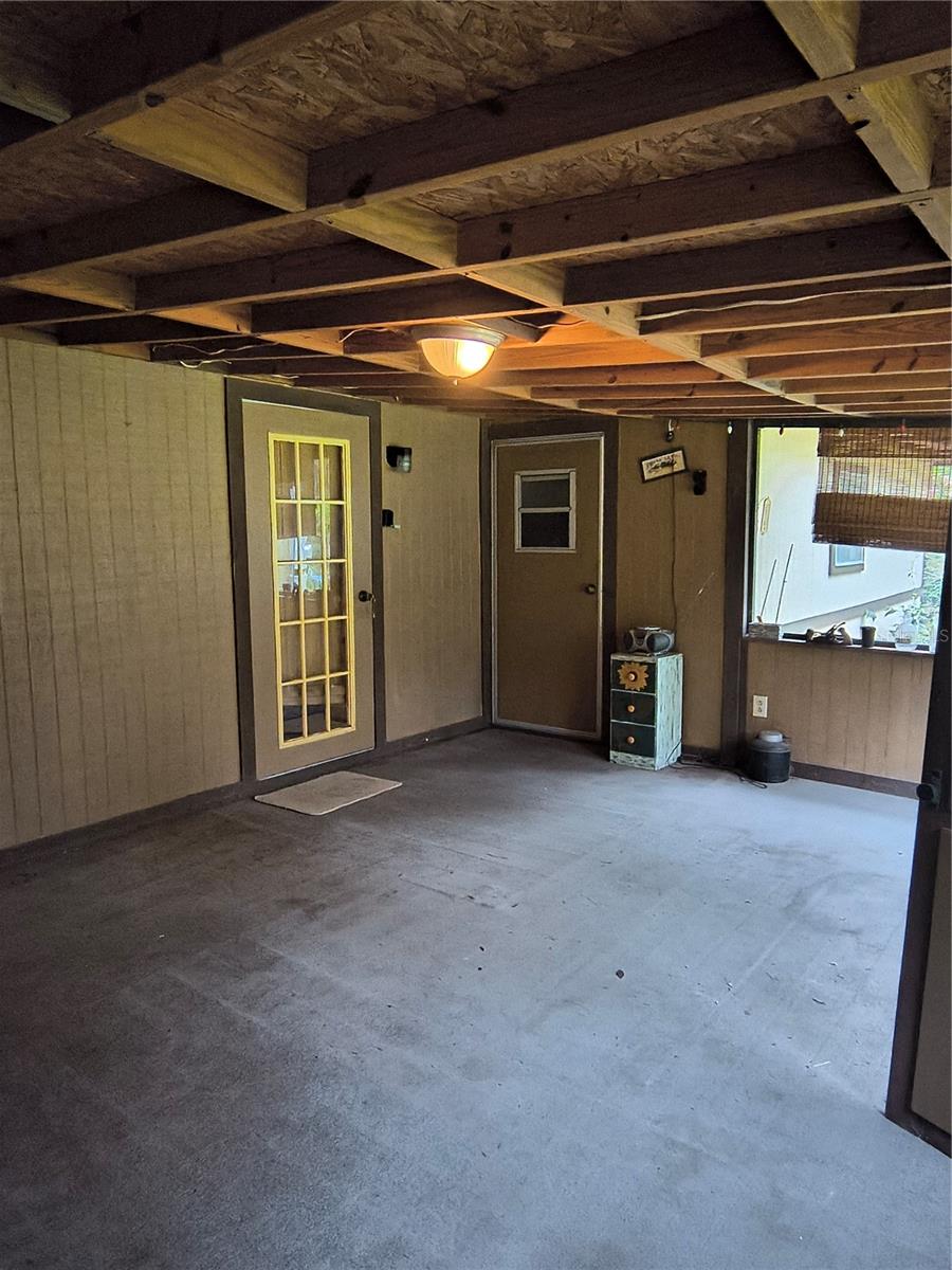 Image 6 of 45 For 18250 Caufield Road