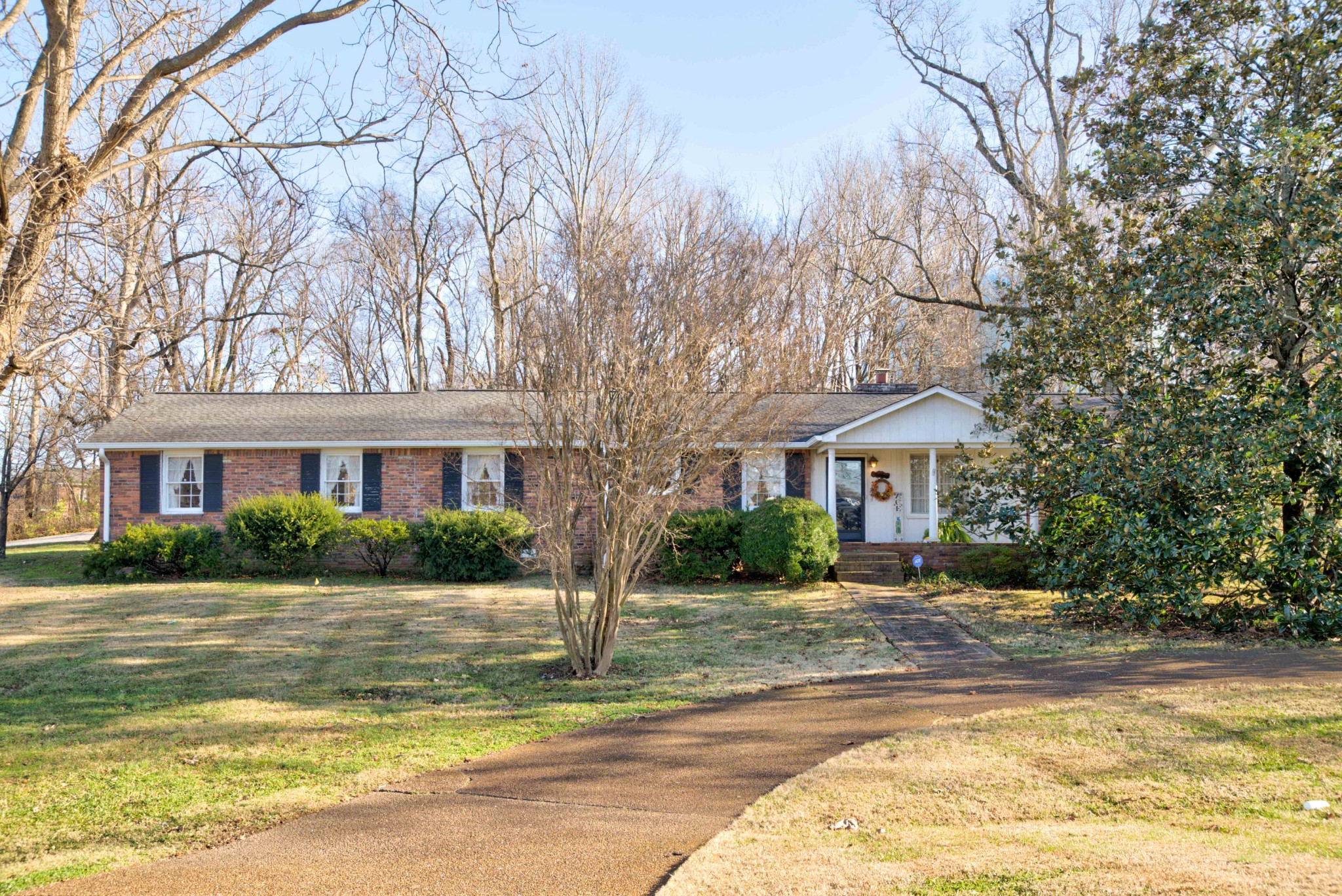 Image 6 of 14 For 606 Bell Rd  