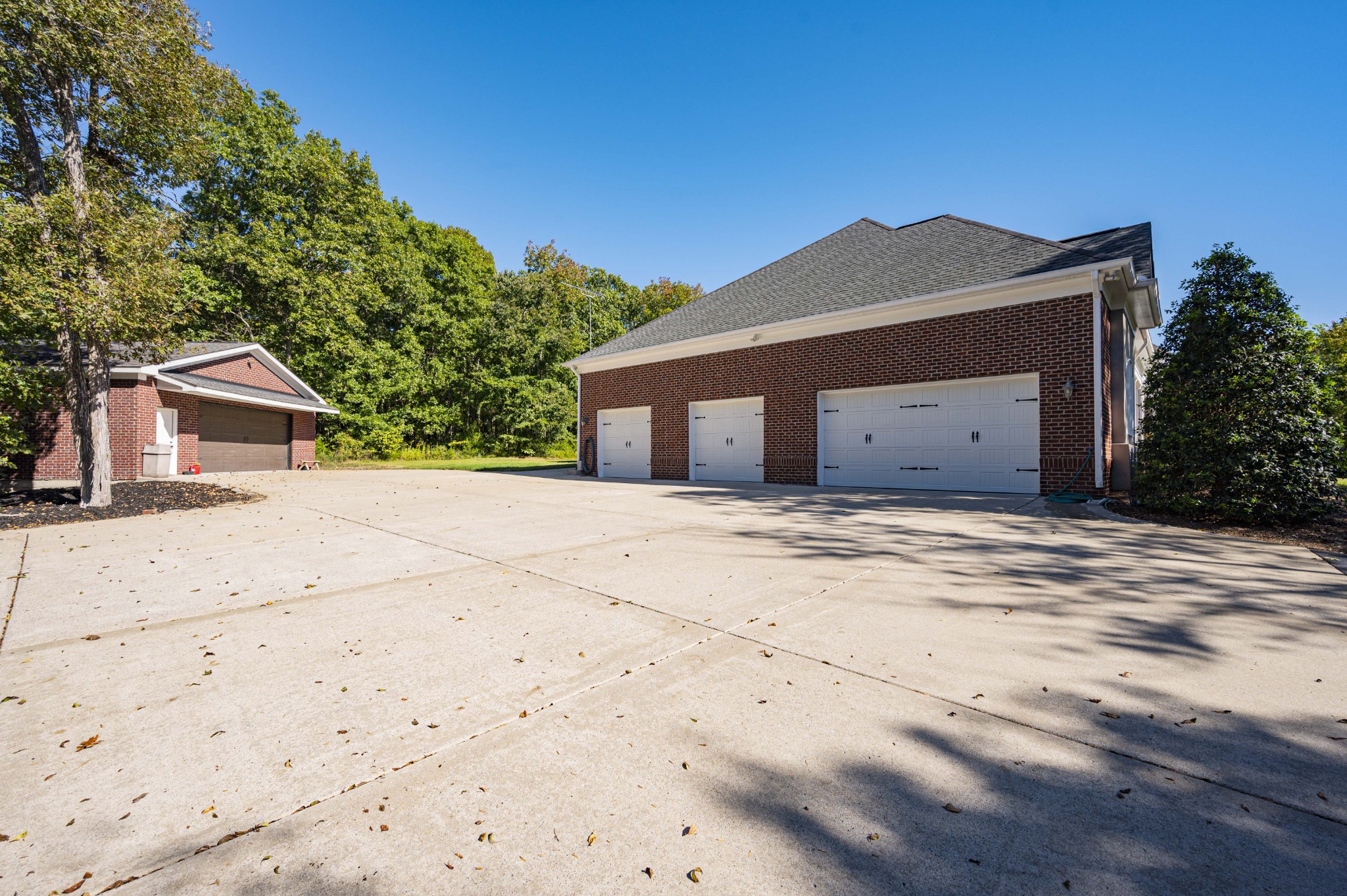 Image 49 of 62 For 12200 Franklin Rd