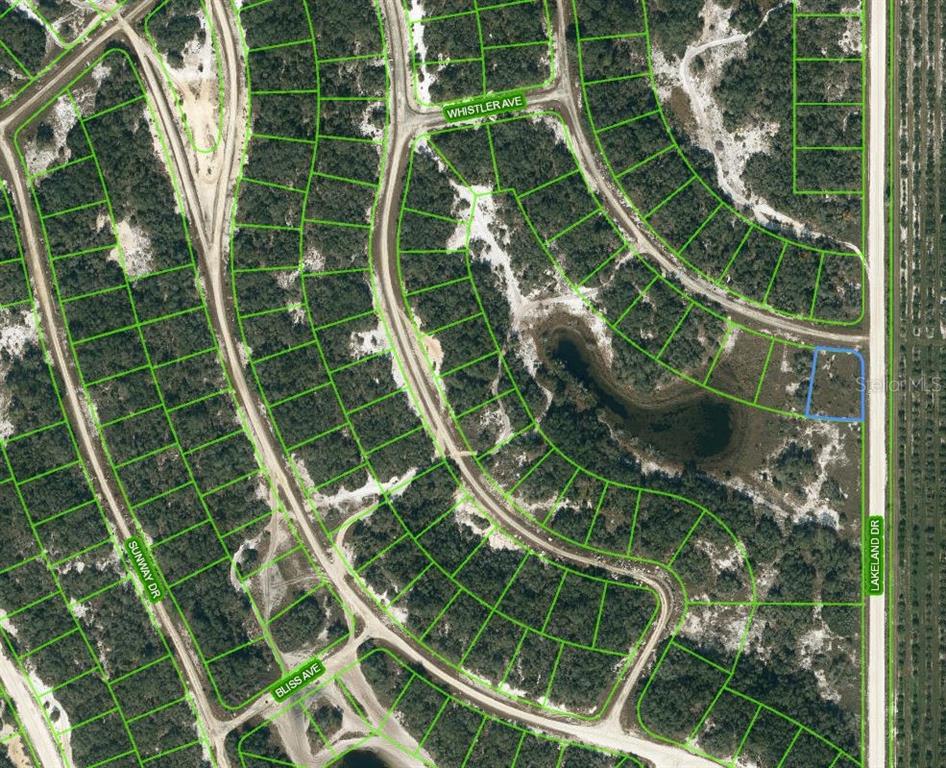 Listing Details for 200 Crystal Lake Drive, LAKE PLACID, FL 33852