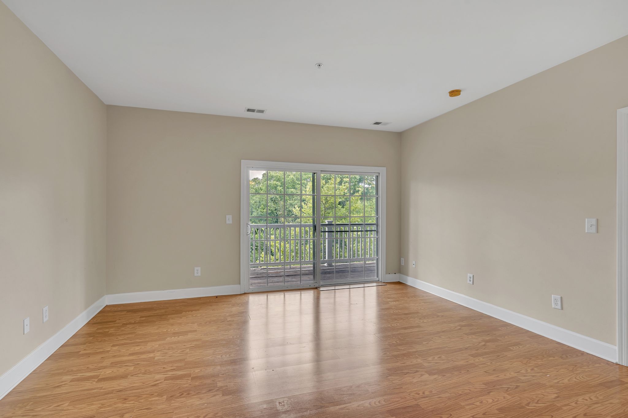 Image 12 of 57 For 12752 143rd Avenue