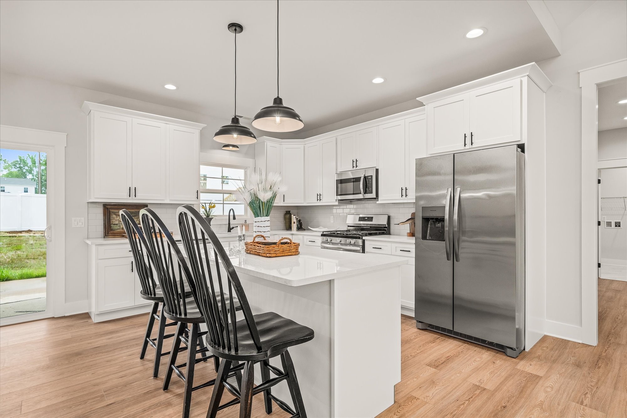 Image 5 of 9 For South Wind Court