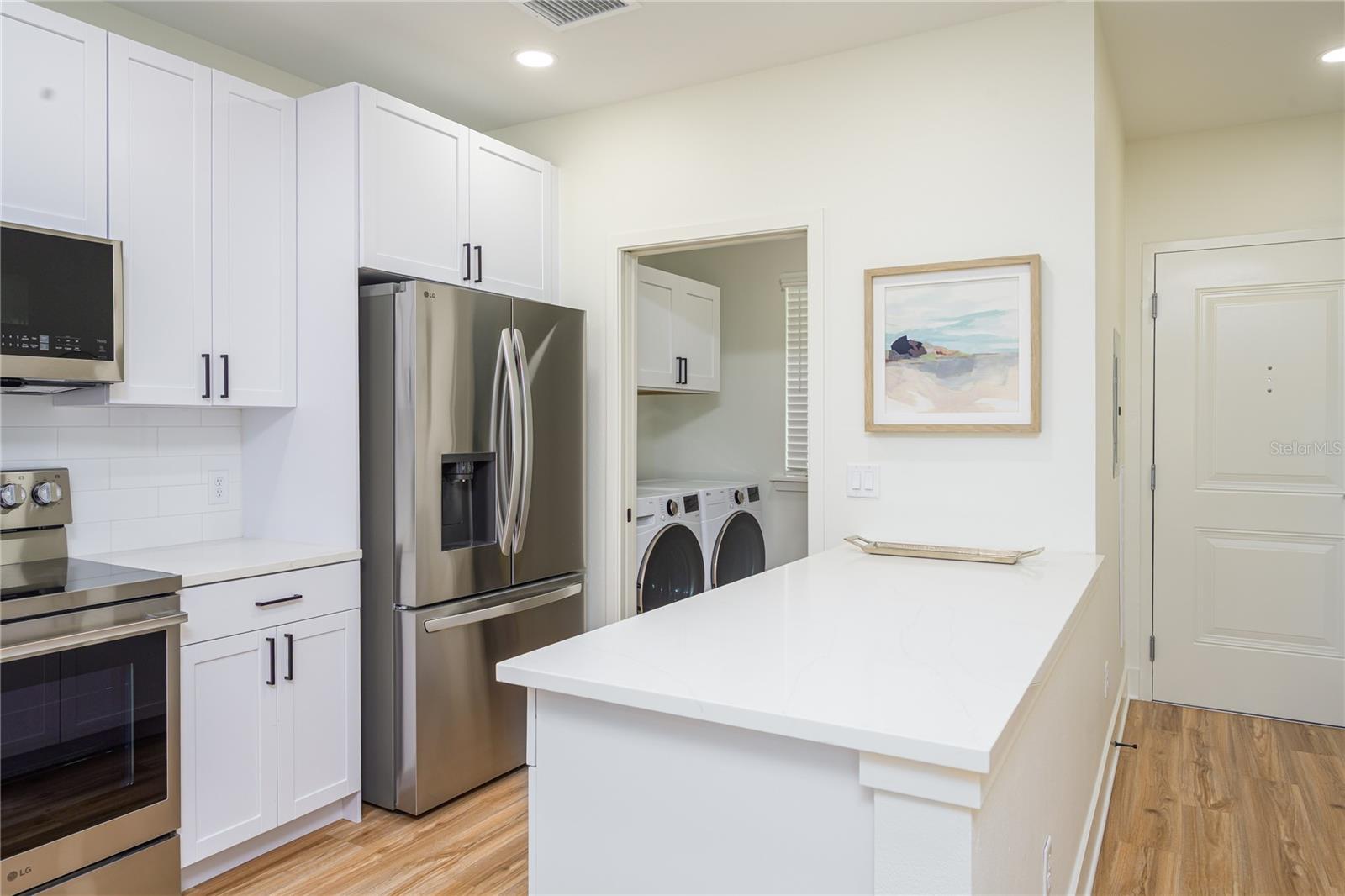 Image 11 of 28 For 419 1st Avenue 103