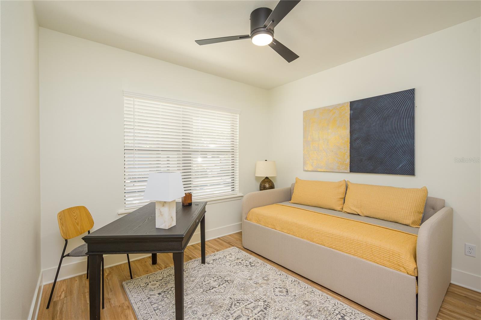 Image 17 of 28 For 419 1st Avenue 103