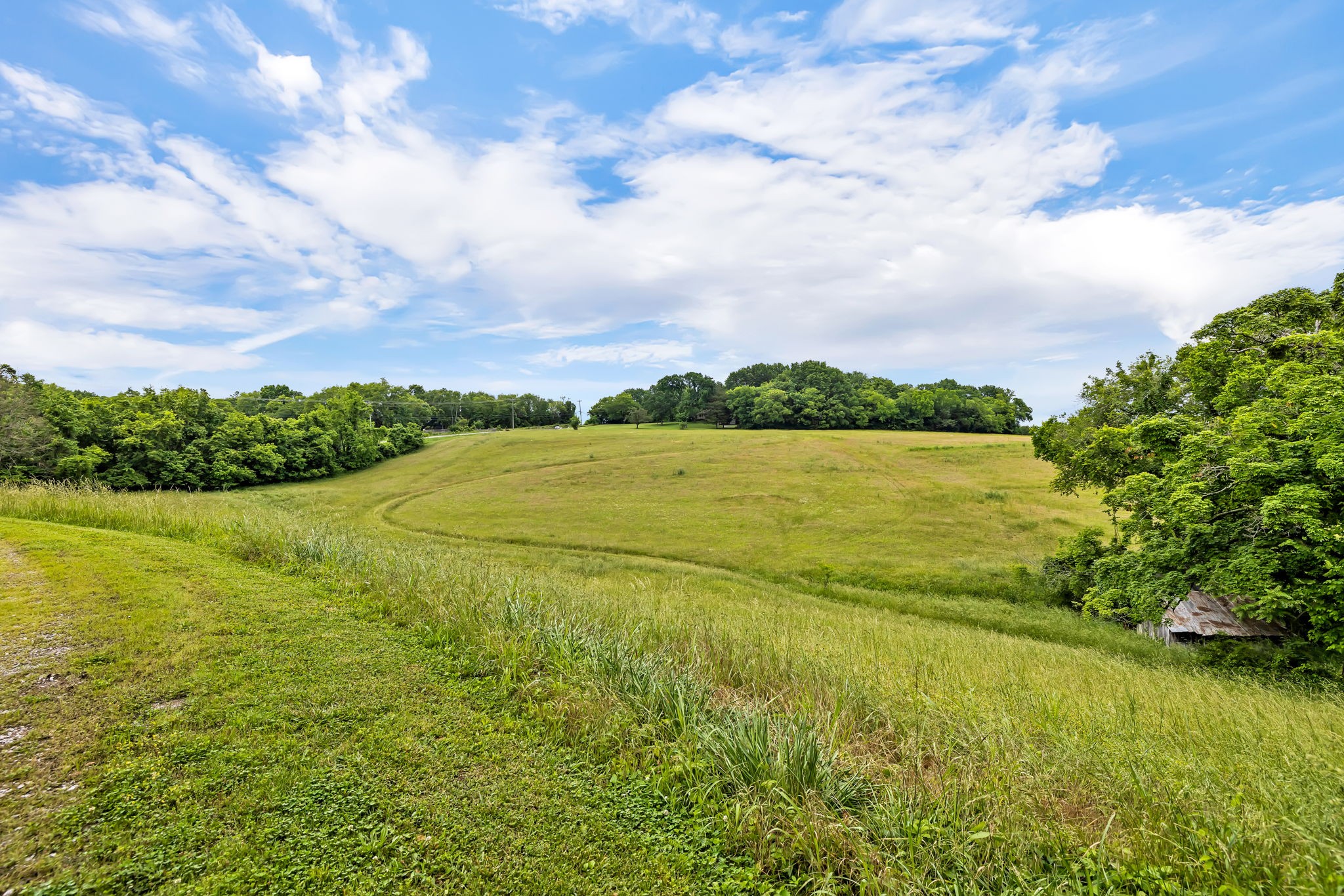 Image 6 of 70 For 9591 Clovercroft Rd