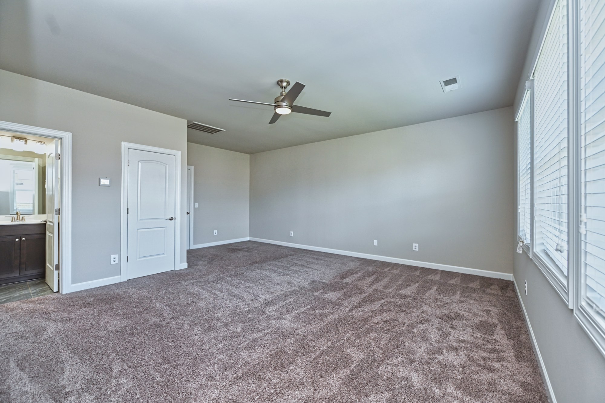 Image 40 of 56 For 123 Ashington Cir