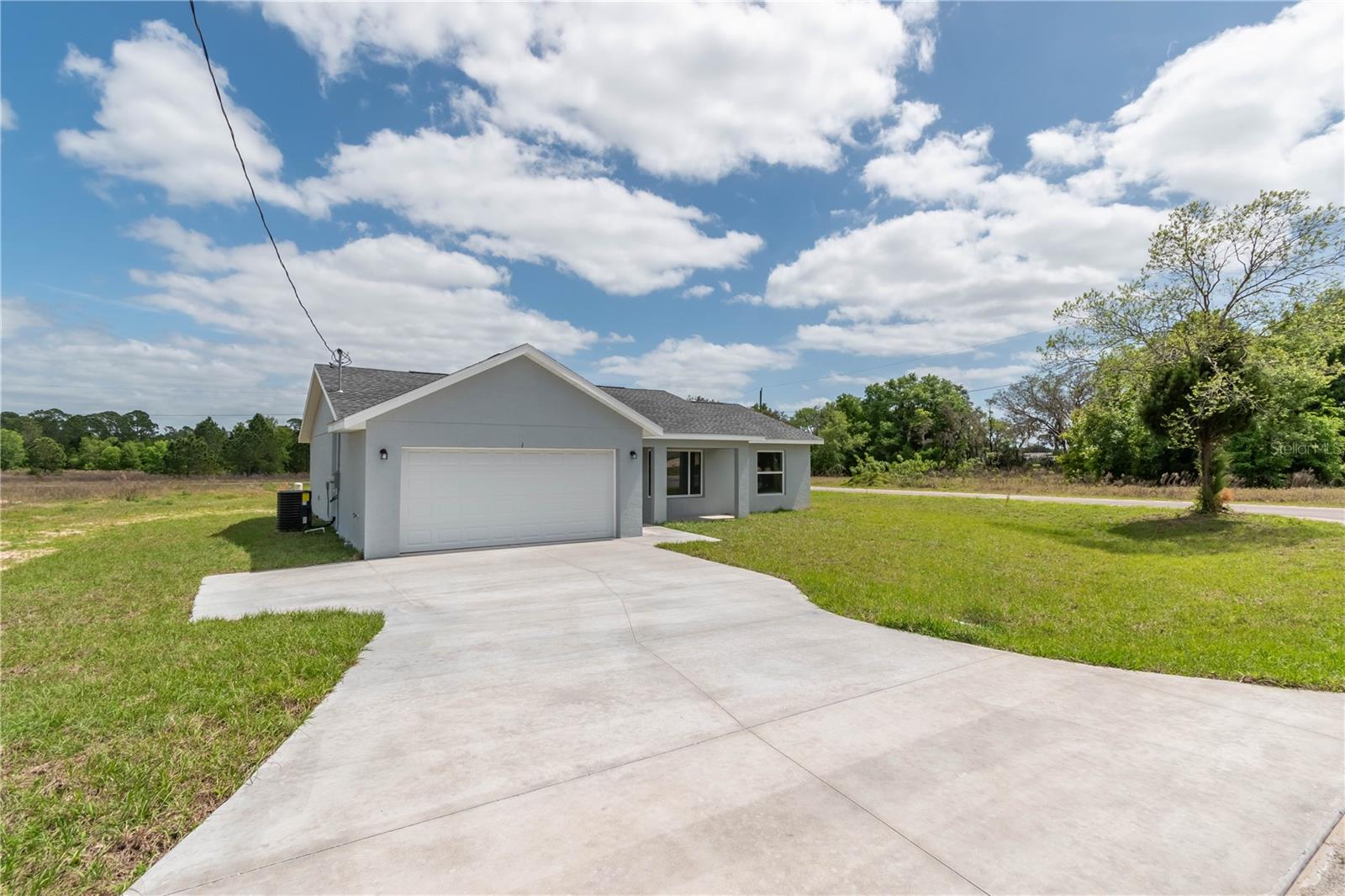 Details for 1 Malauka Loop Lane, OCKLAWAHA, FL 32179