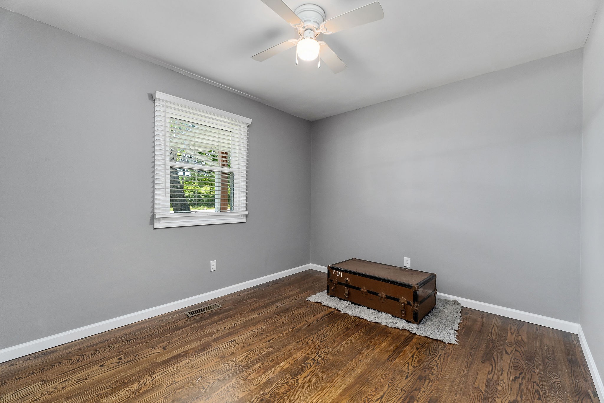 Image 15 of 80 For 8447 137th Loop