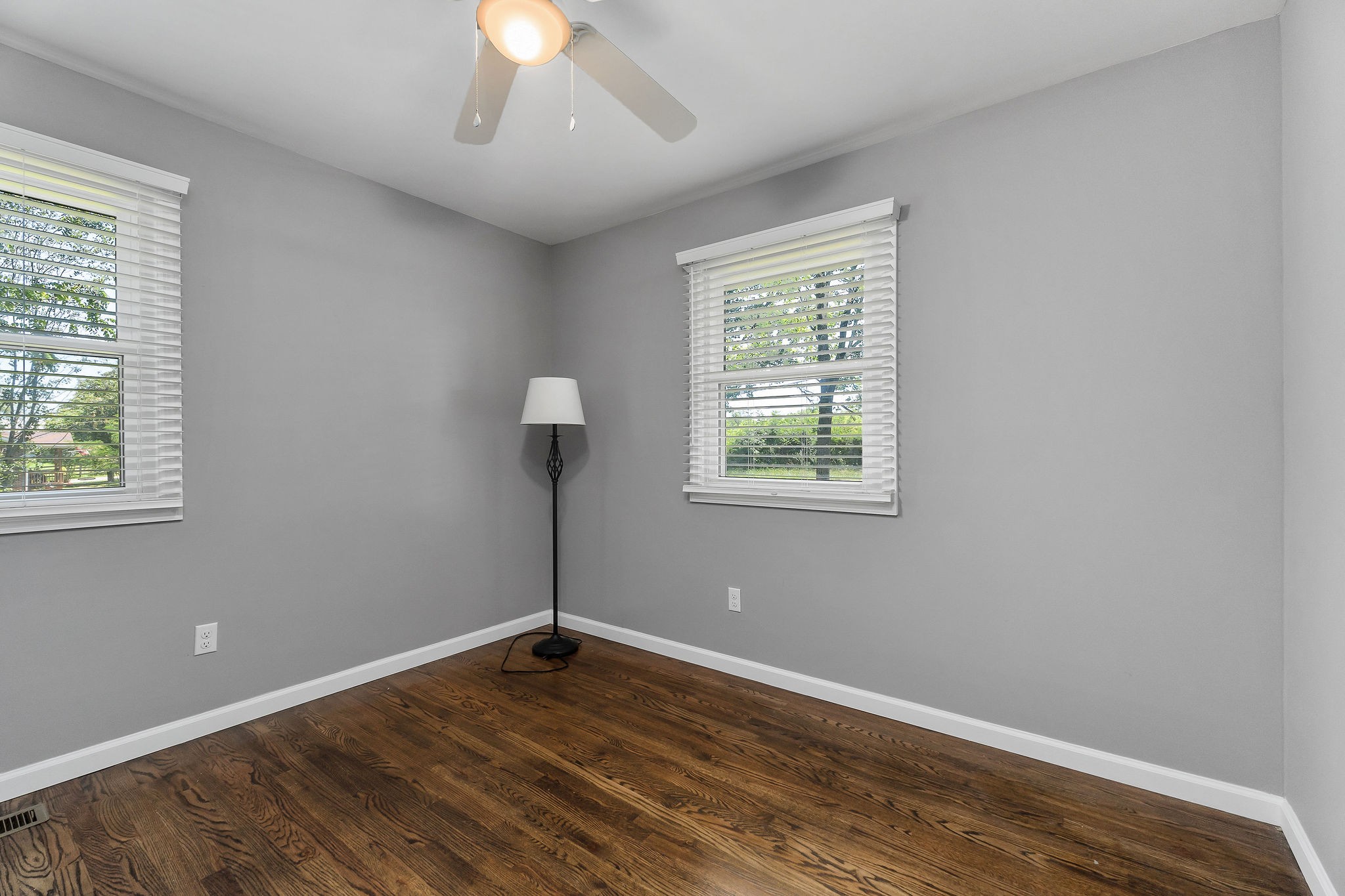 Image 17 of 80 For 8447 137th Loop