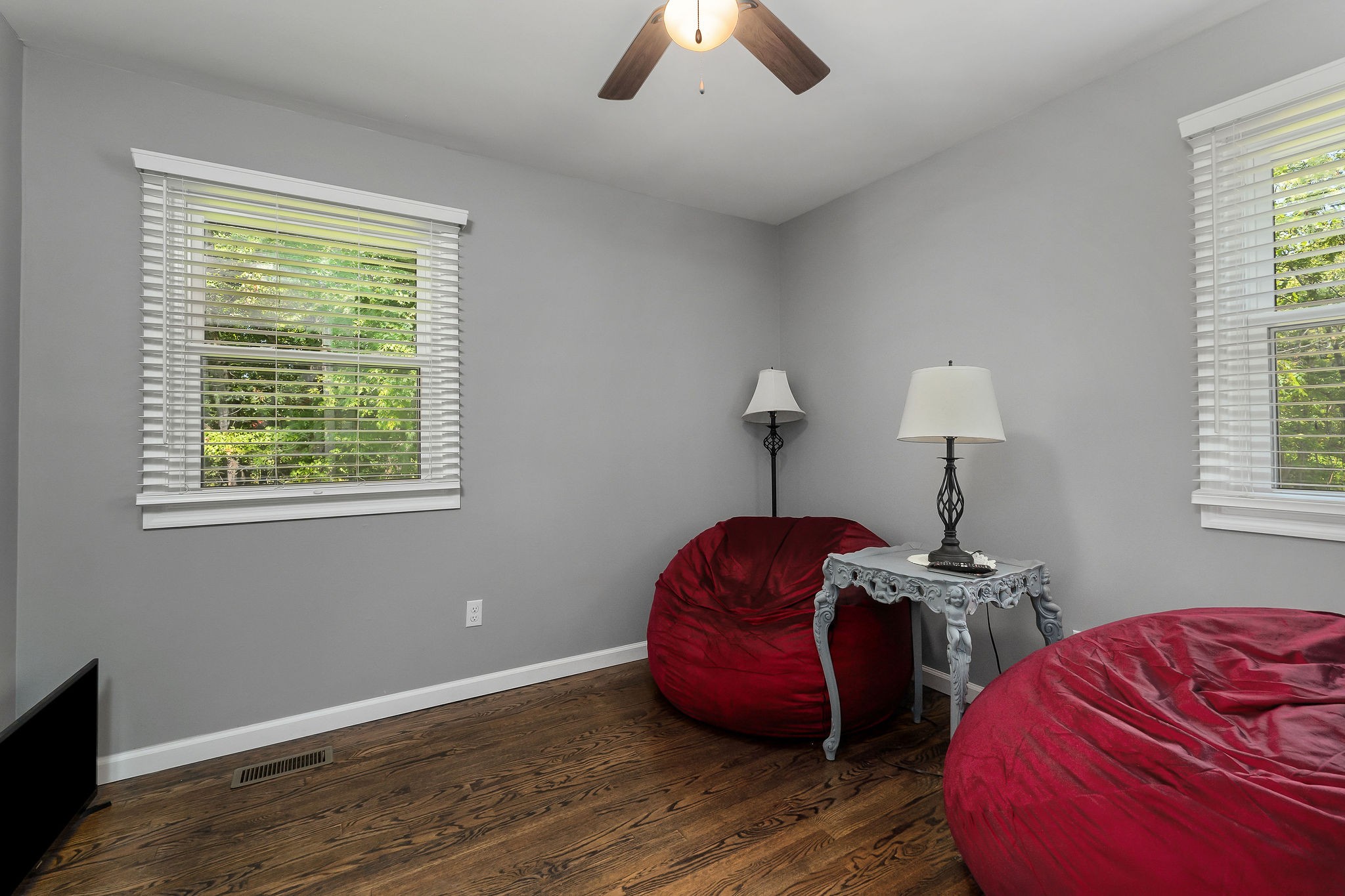 Image 20 of 80 For 8447 137th Loop